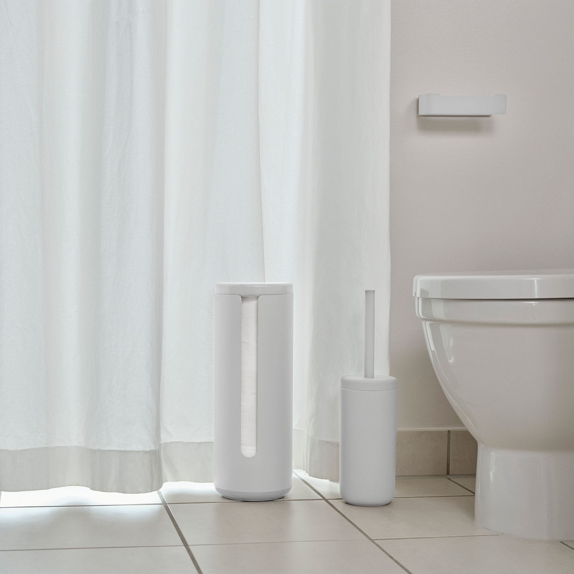 Zone - Ume Toilettenpapierhalter - White