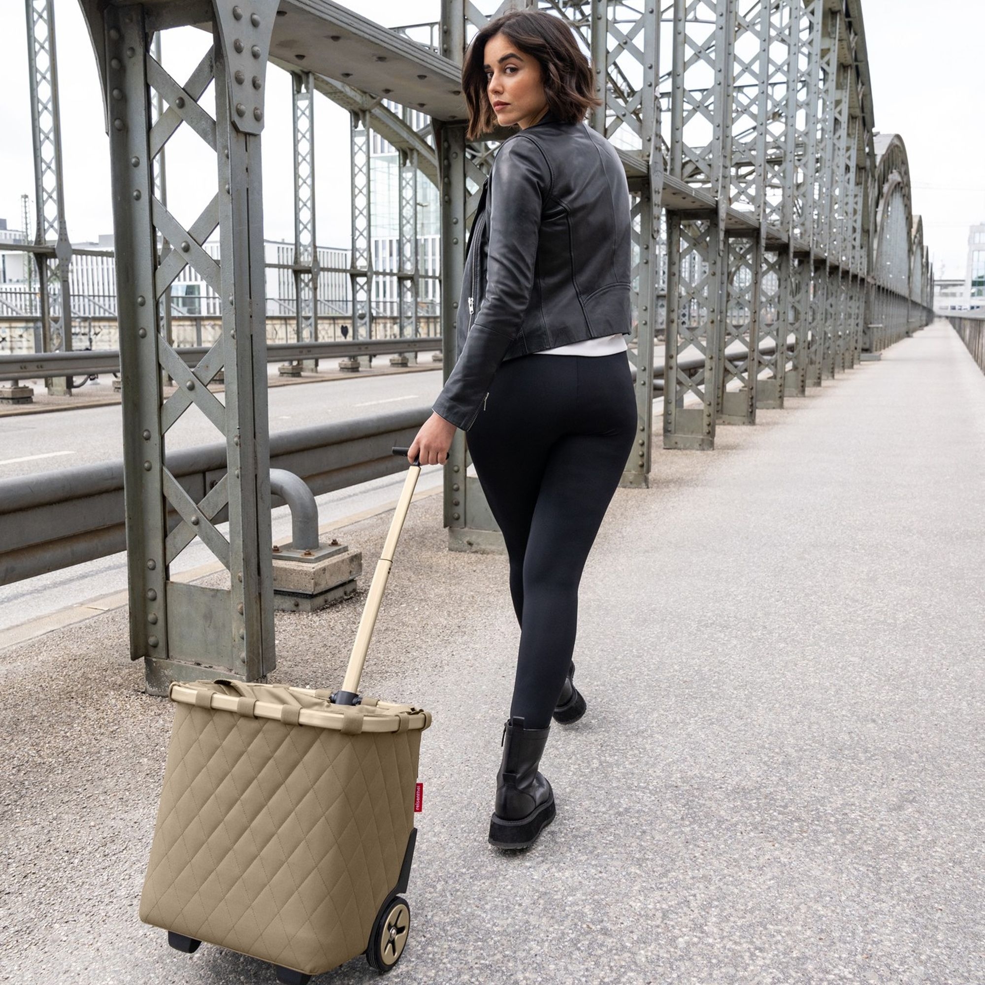 reisenthel - carrycruiser - frame rhombus olive reisenthel - carrycruiser - frame rhombus olive