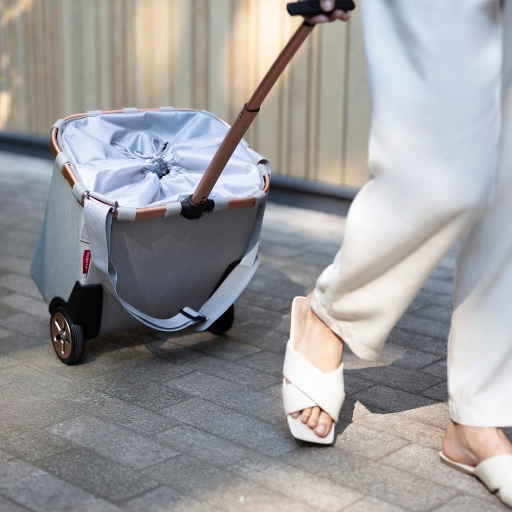 reisenthel - carrycruiser -  frame twist sky rose reisenthel - carrycruiser -  frame twist sky rose