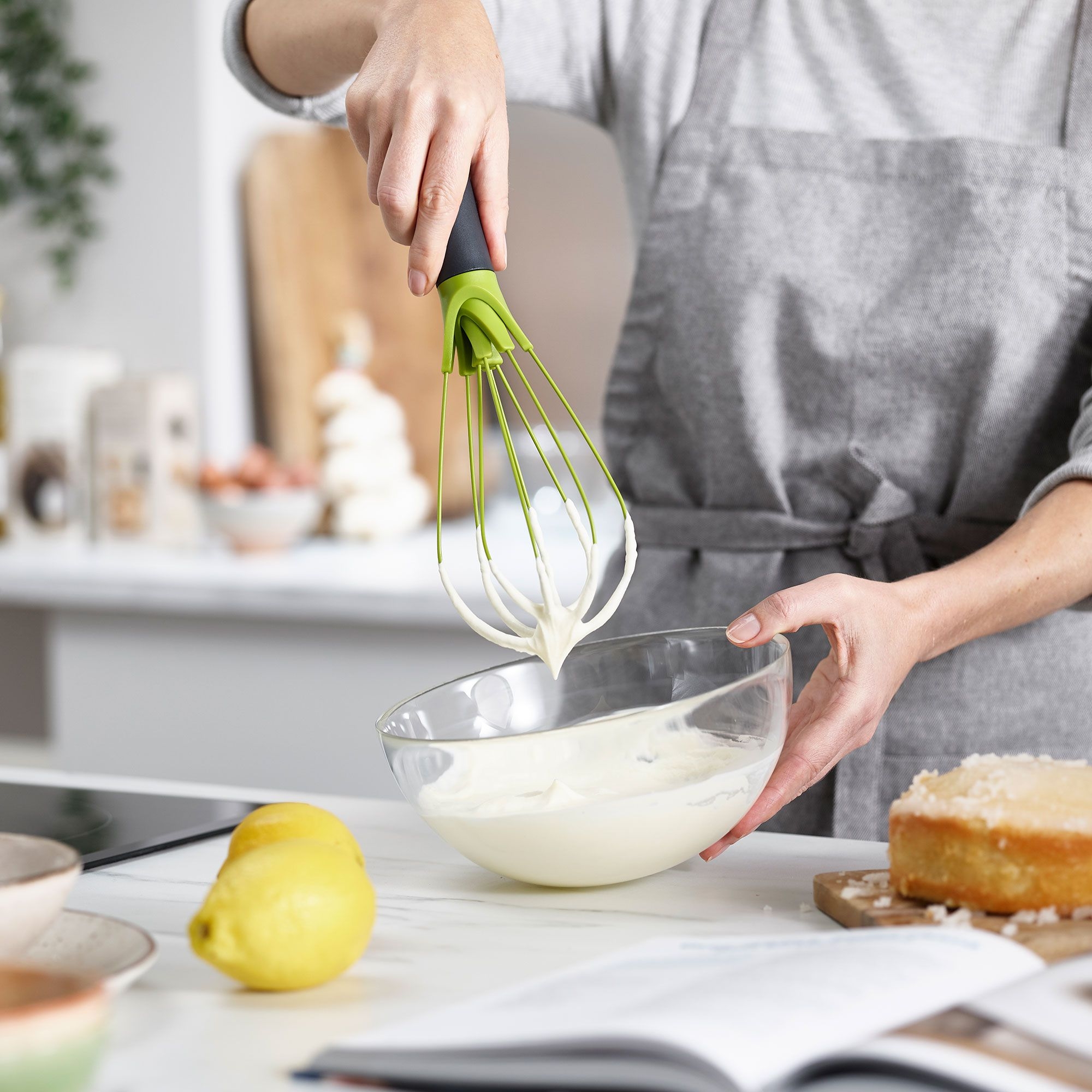Joseph Joseph - Twist™ 2-in-1 Whisk Green