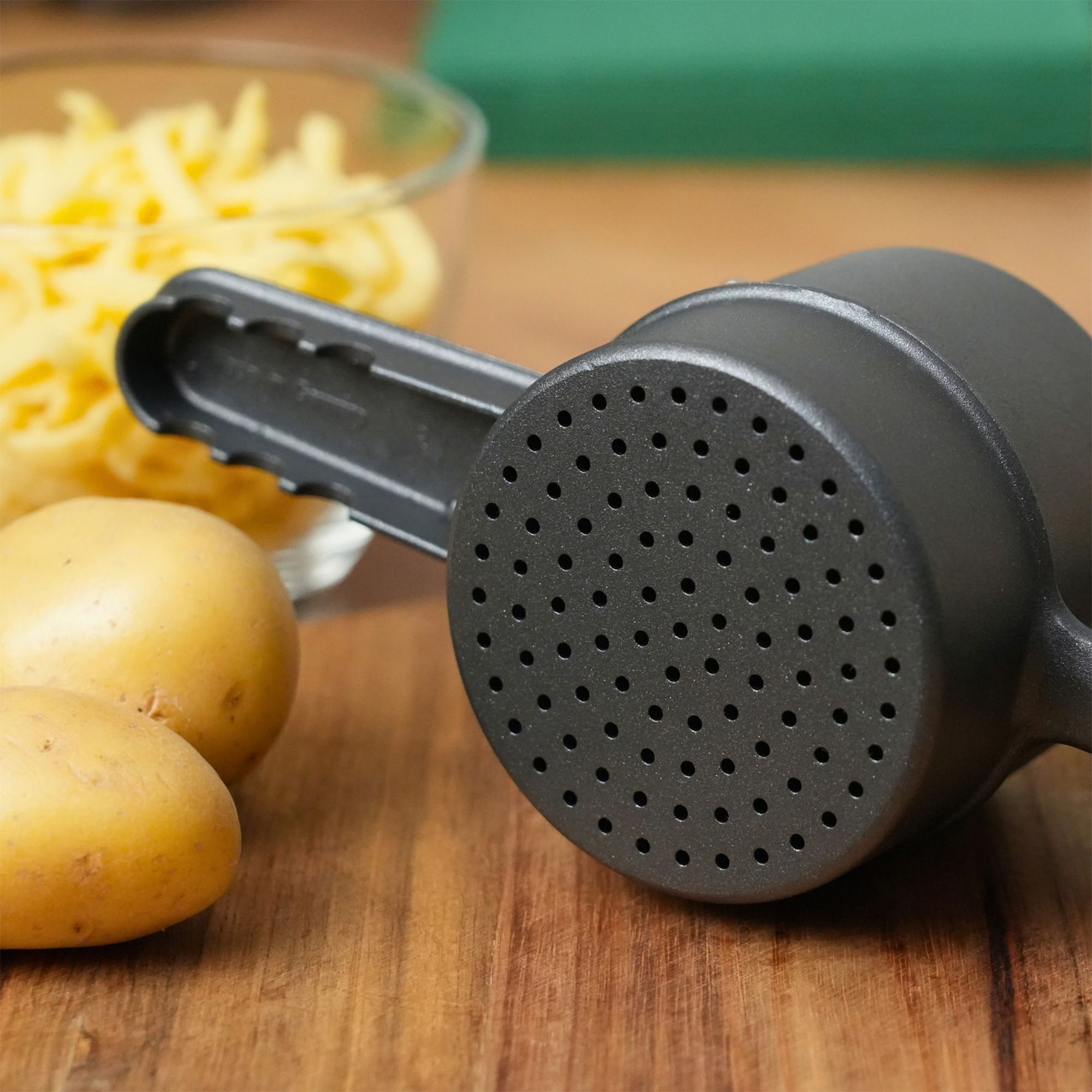 Westmark - Spätzle/Potato press »Spätzlepress«, round hole, Black Edition