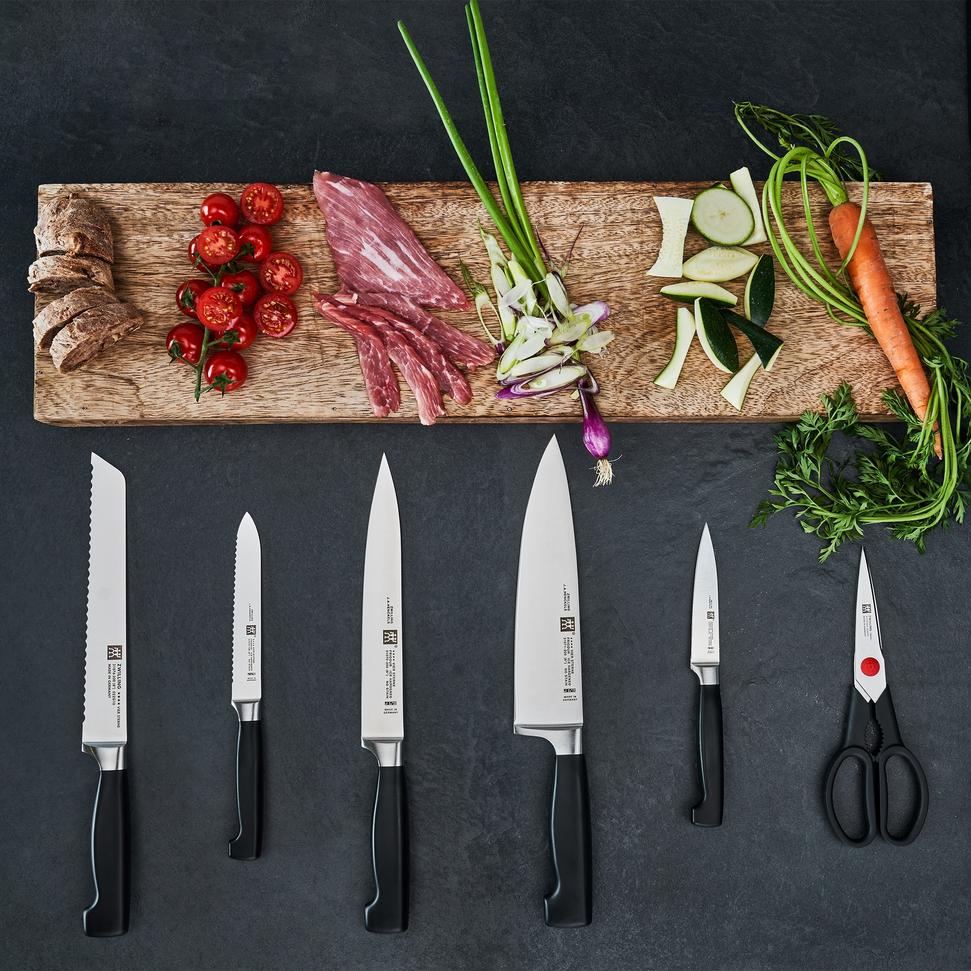 Zwilling - **** FOUR STARS self-sharpening 7-piece knife block Zwilling - **** FOUR STARS self-sharpening 7-piece knife block
