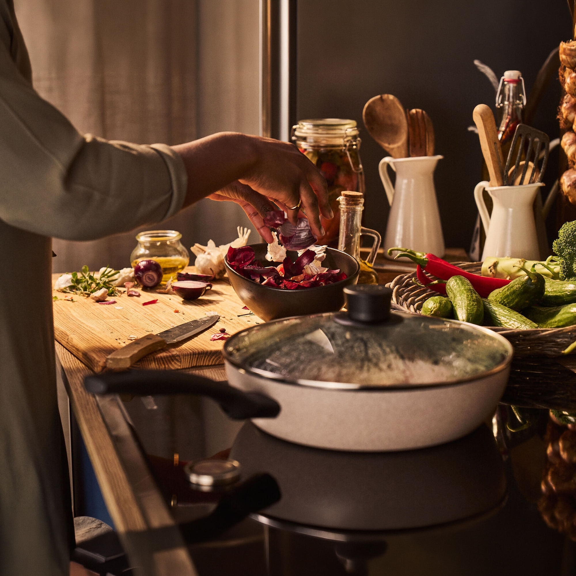 BALLARINI - Frying pan with lid | Ledro | ceramic non-stick coating | 28 cm