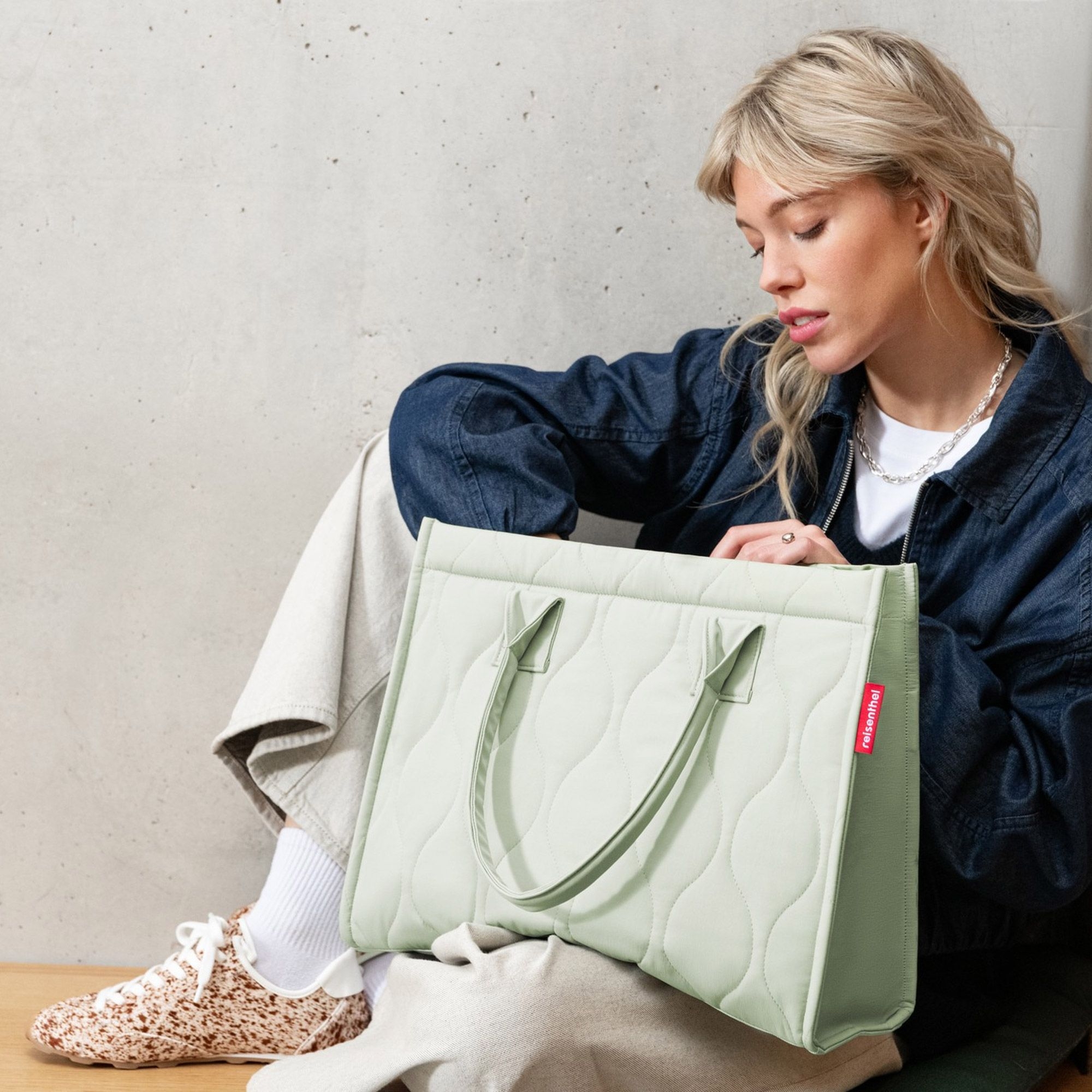 reisenthel - daily shopper -puffer iced matcha