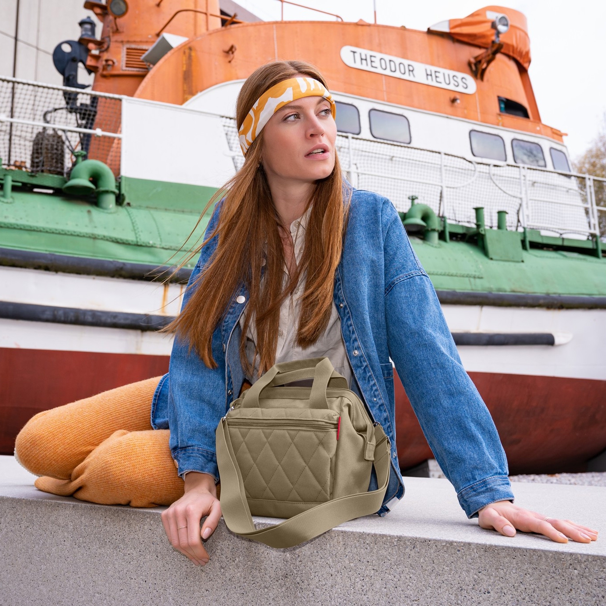 reisenthel - allrounder cross - rhombus olive reisenthel - allrounder cross - rhombus olive