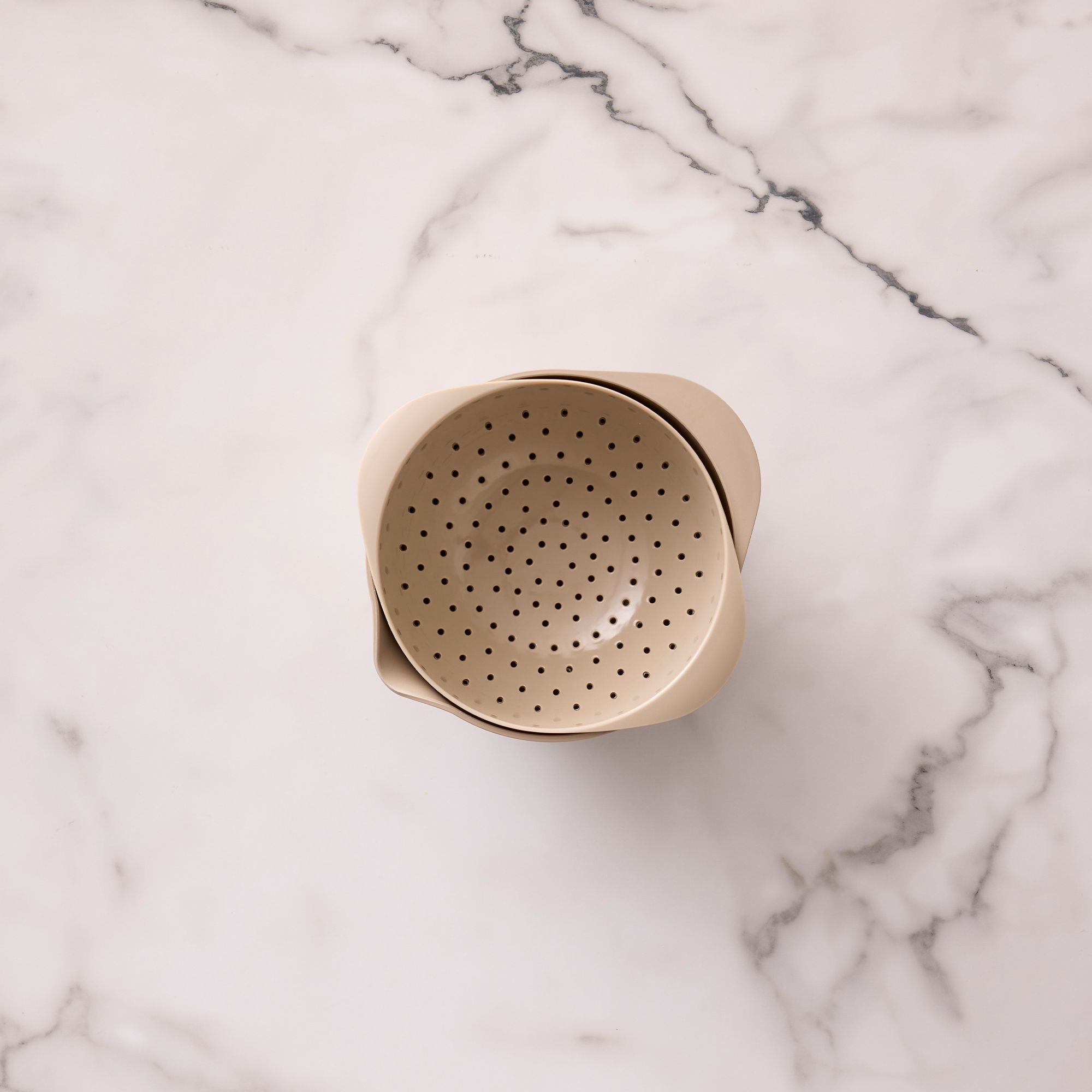 Rosti – Margrethe Mixing bowl with strainer - Humus