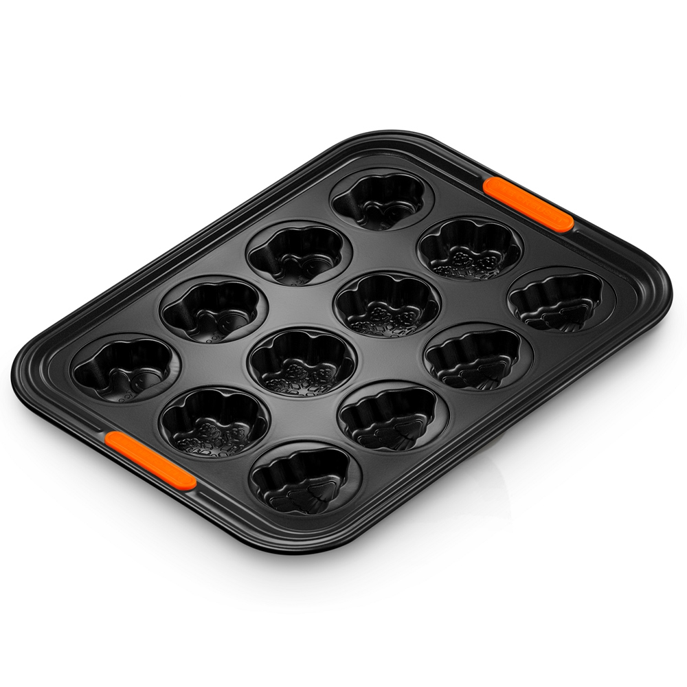 Le Creuset Weihnachtsform 12er aus Karbonstahl, antihaft