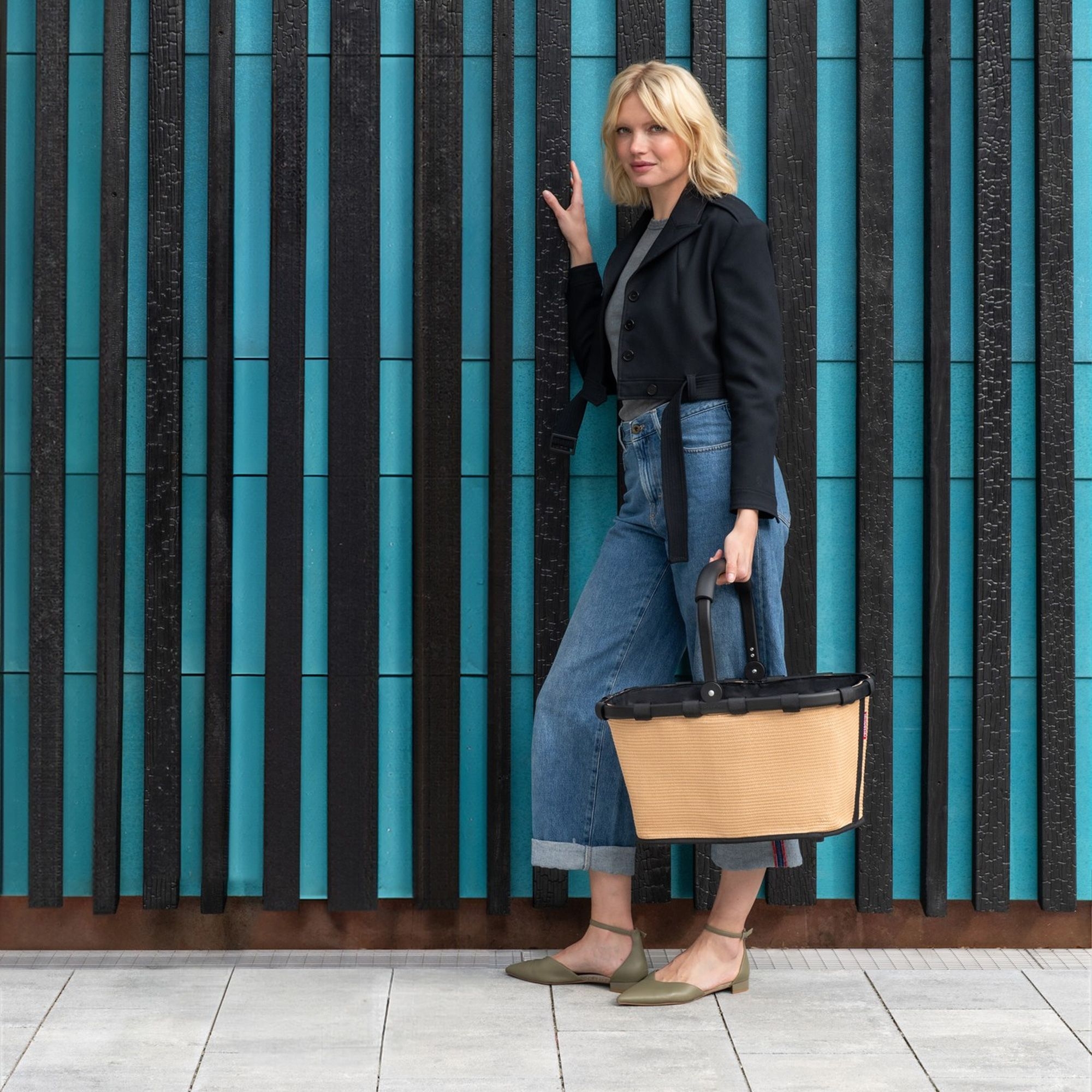 reisenthel - carrybag - frame raffia black reisenthel - carrybag - frame raffia black