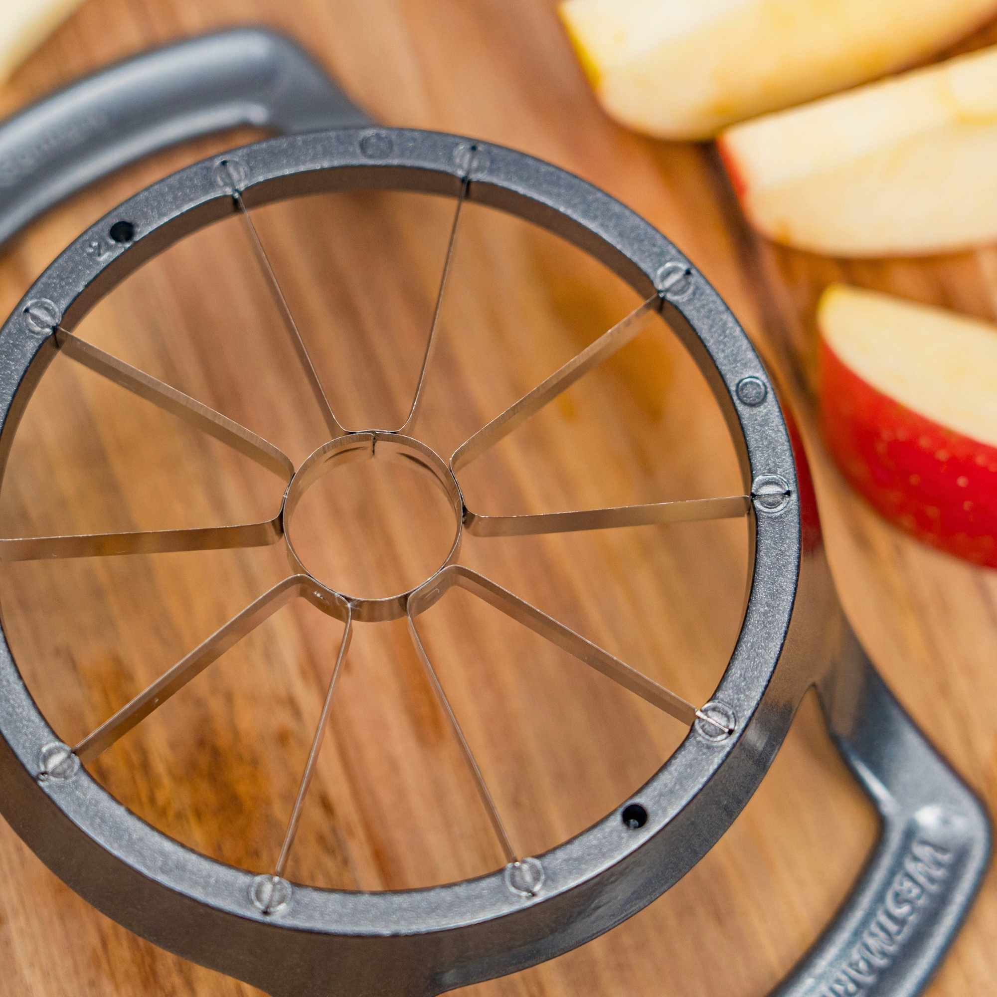 Westmark Apfel- und Birnenteiler Divisorex Black Edition