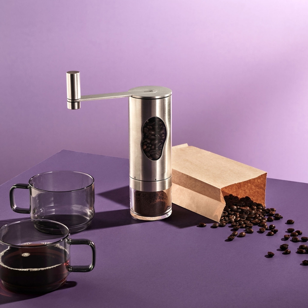 AdHoc coffee grinder MRS. BEAN with beans and cups