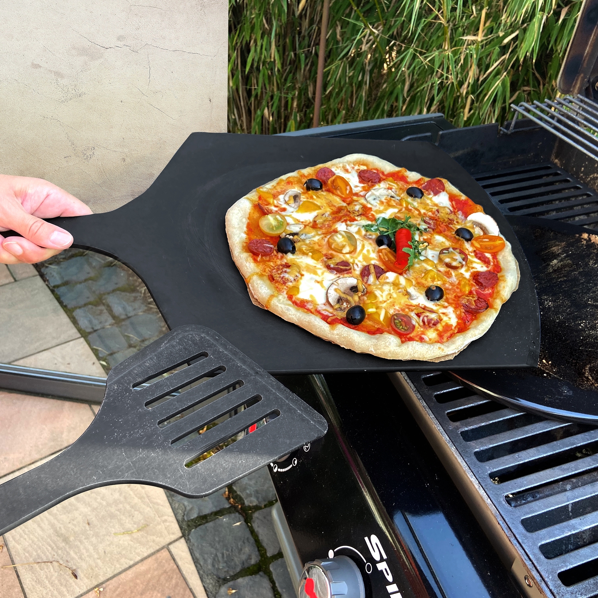 Jade - Serving/Cutting Board "Pizza"