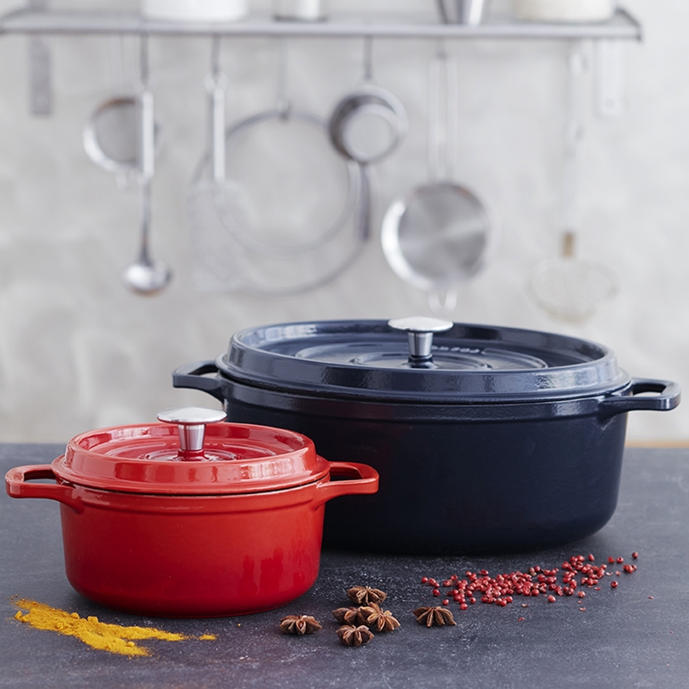 Invicta - Round Casserole - Cast Iron Rubis