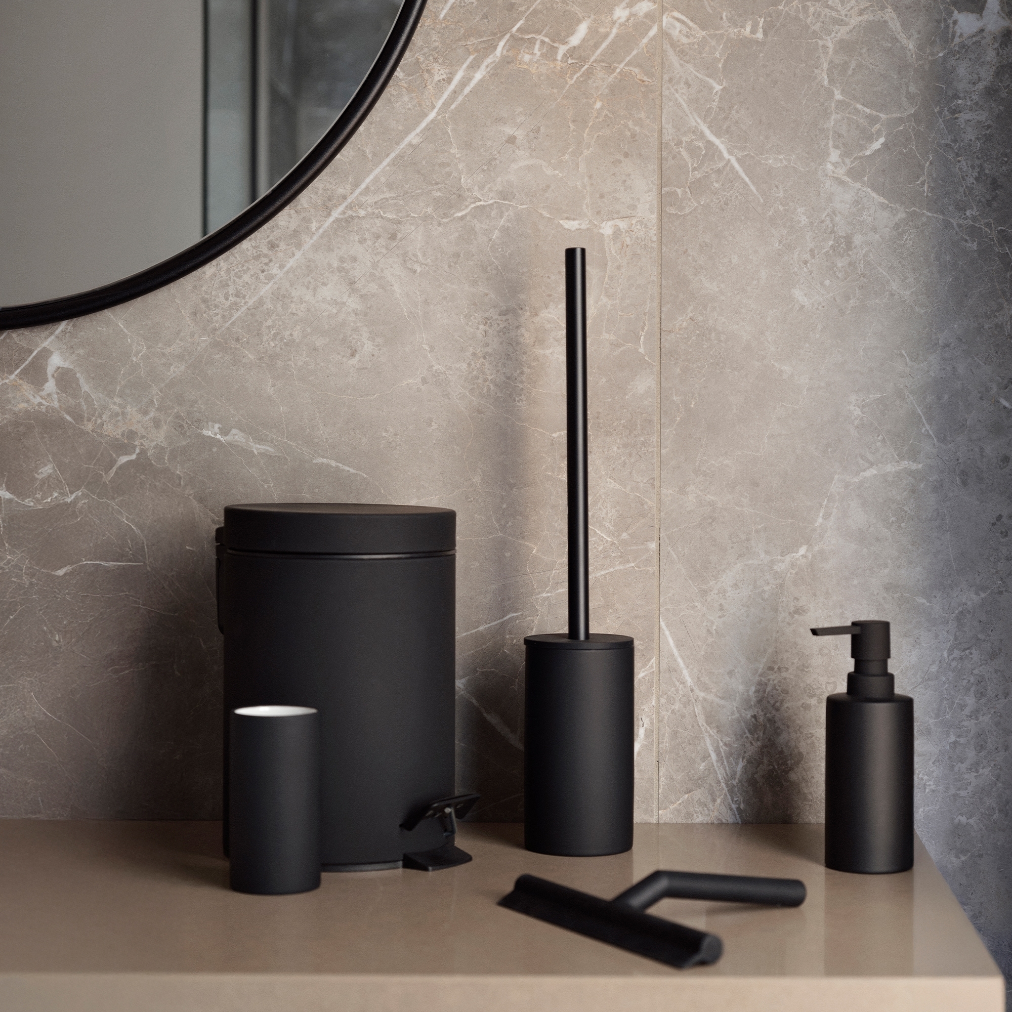 Zone - Solo Pedaleimer - Black