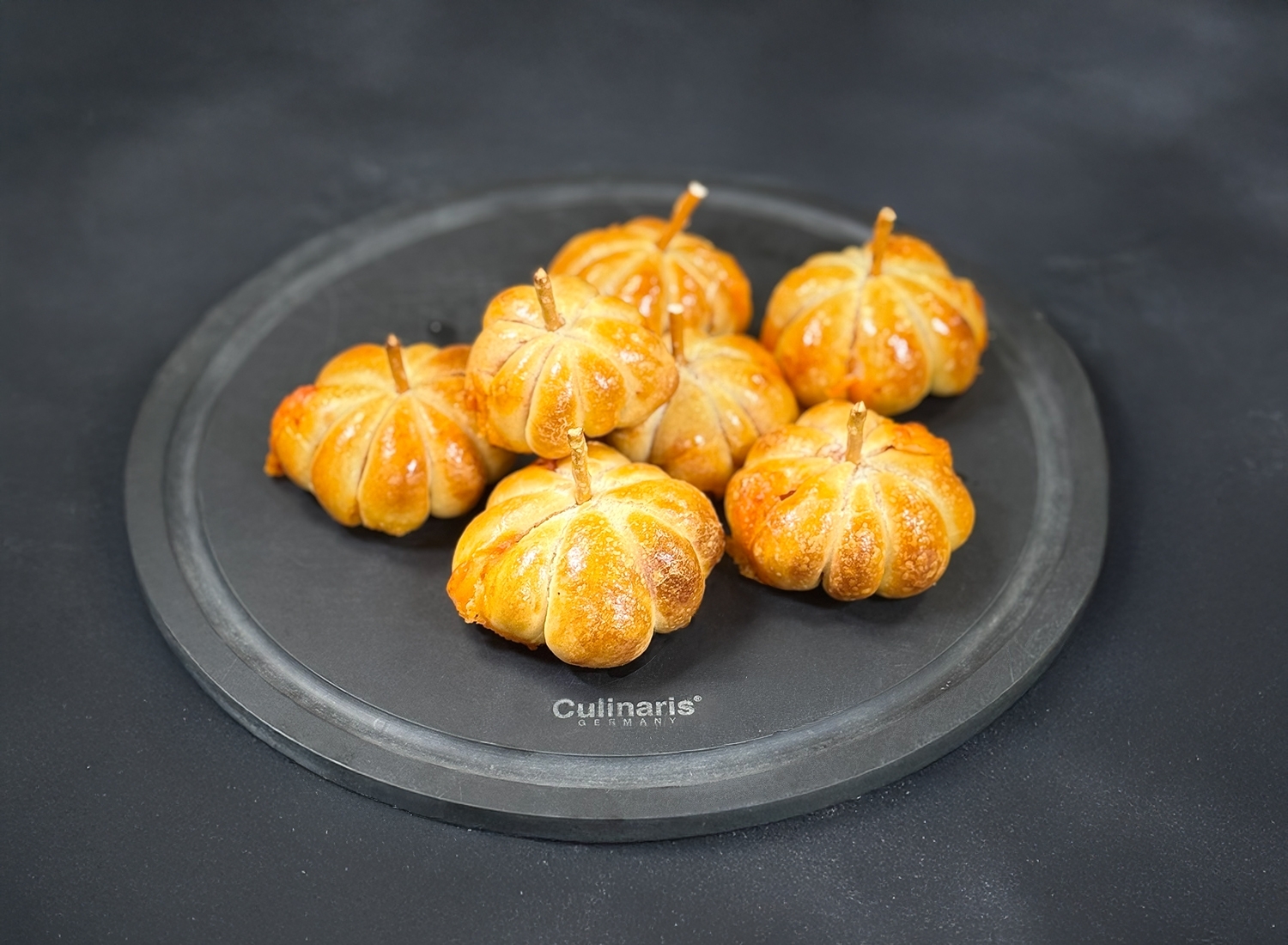 Pizzabroetchen_im_Kuerbisstyle_1327