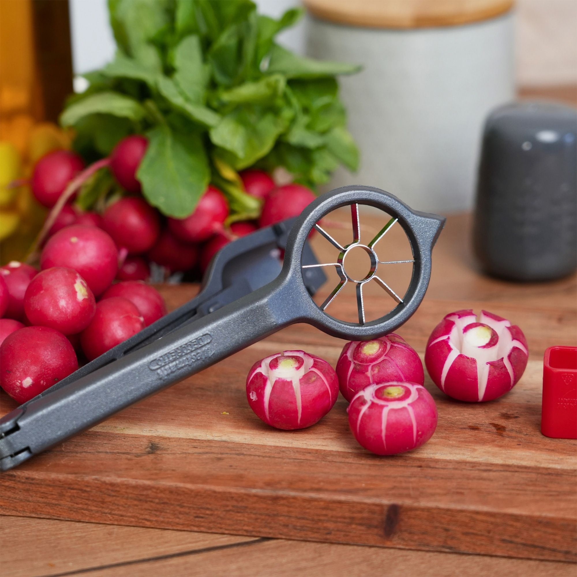 Westmark - Radishrose cutter »Decoretto« Black Edition