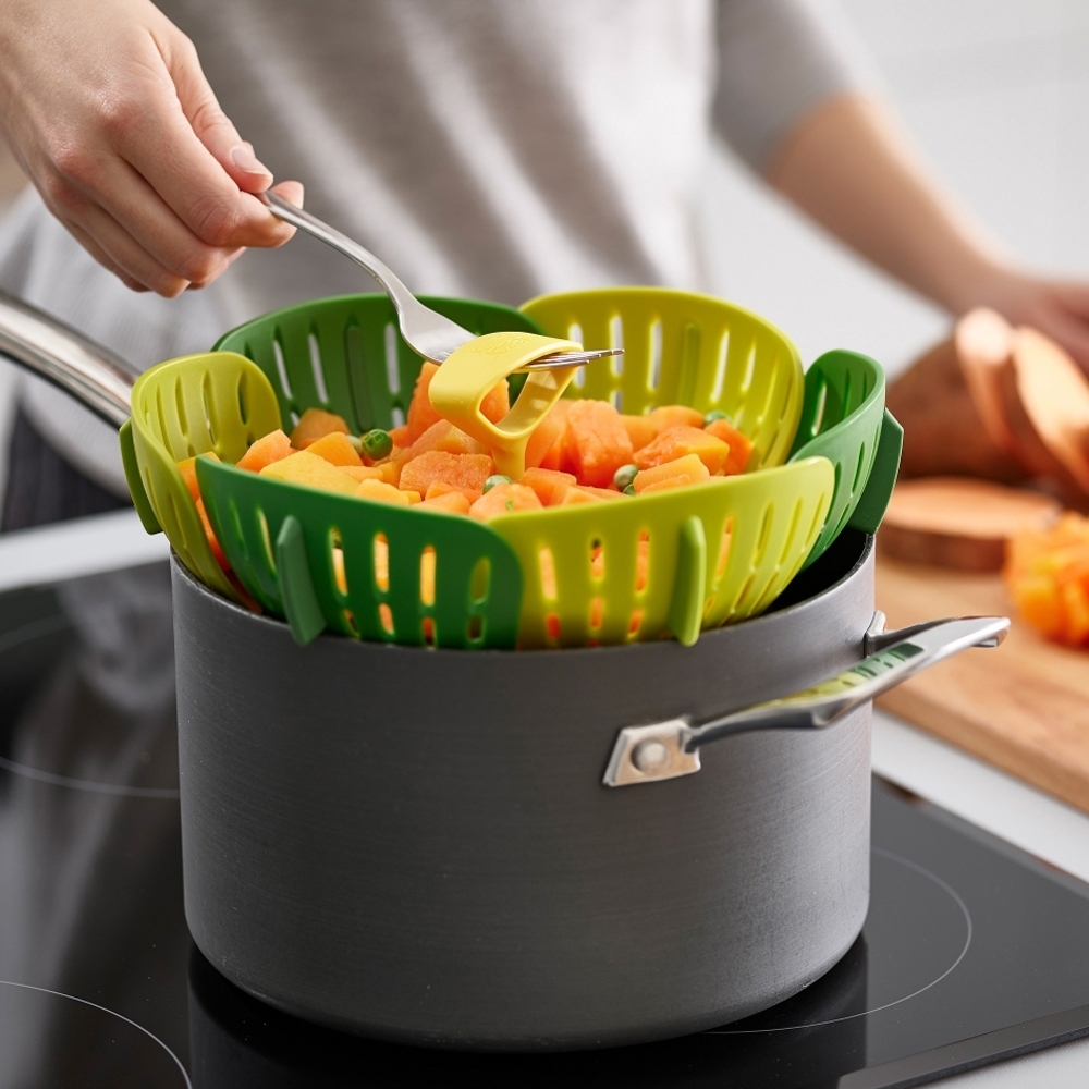 Joseph Joseph - Bloom™ Folding Steamer Basket Joseph Joseph - Bloom™ Folding Steamer Basket