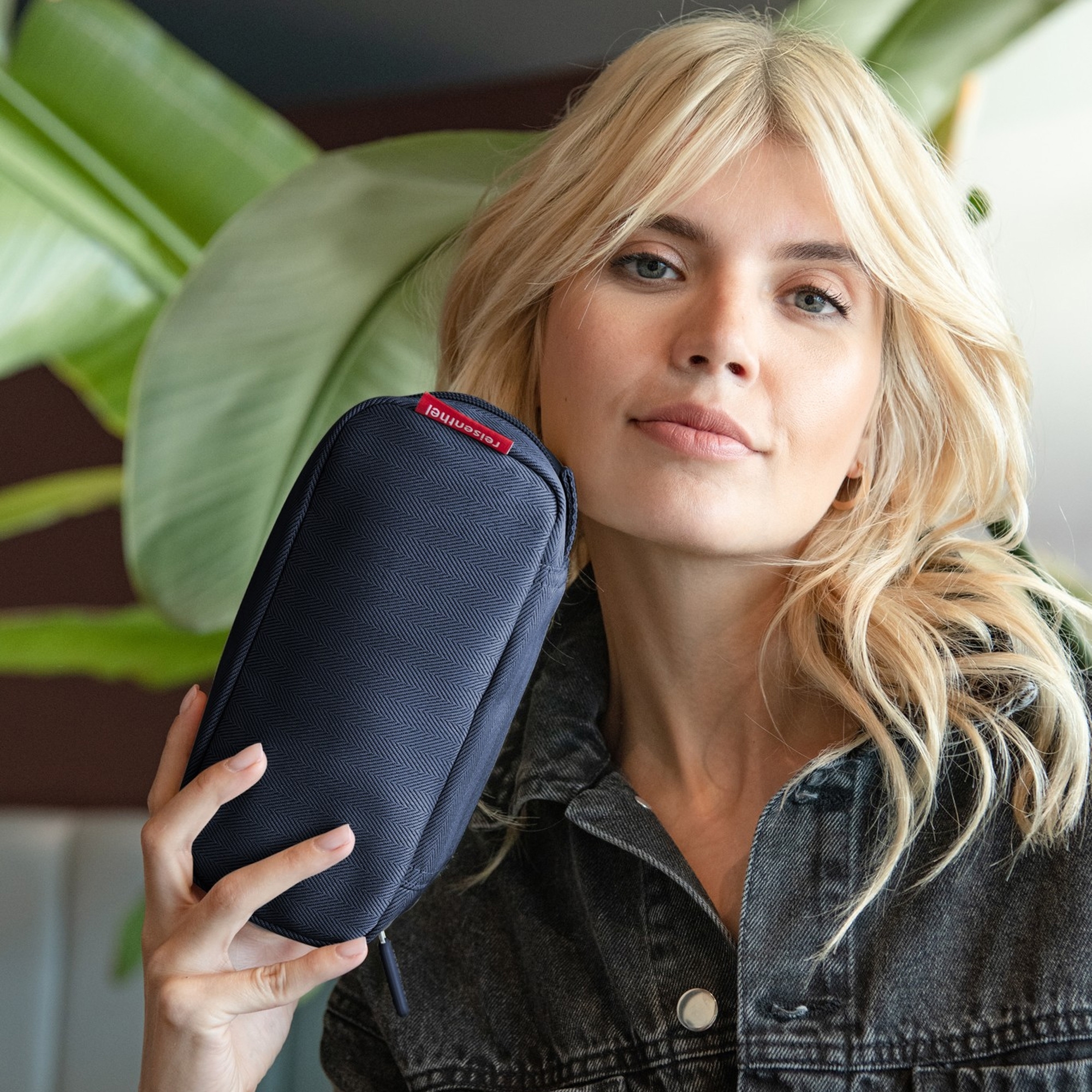 reisenthel - multicase - herringbone dark blue reisenthel - multicase - herringbone dark blue