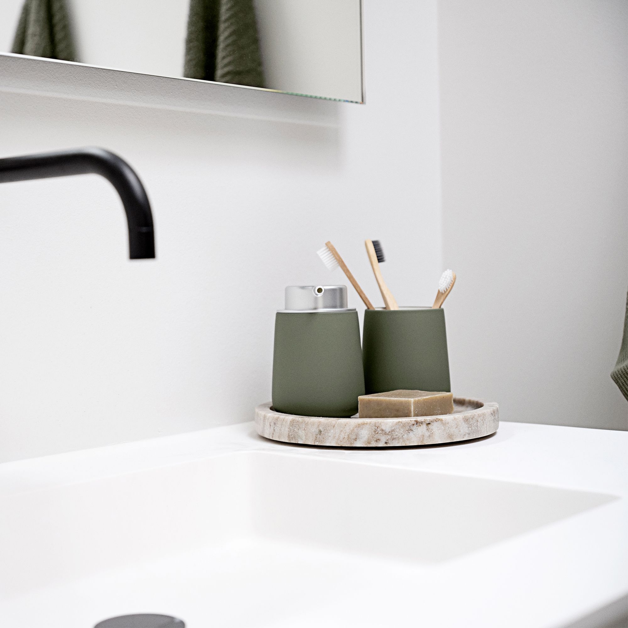 Zone - Nova Zahbürstenbecher - Olive Green