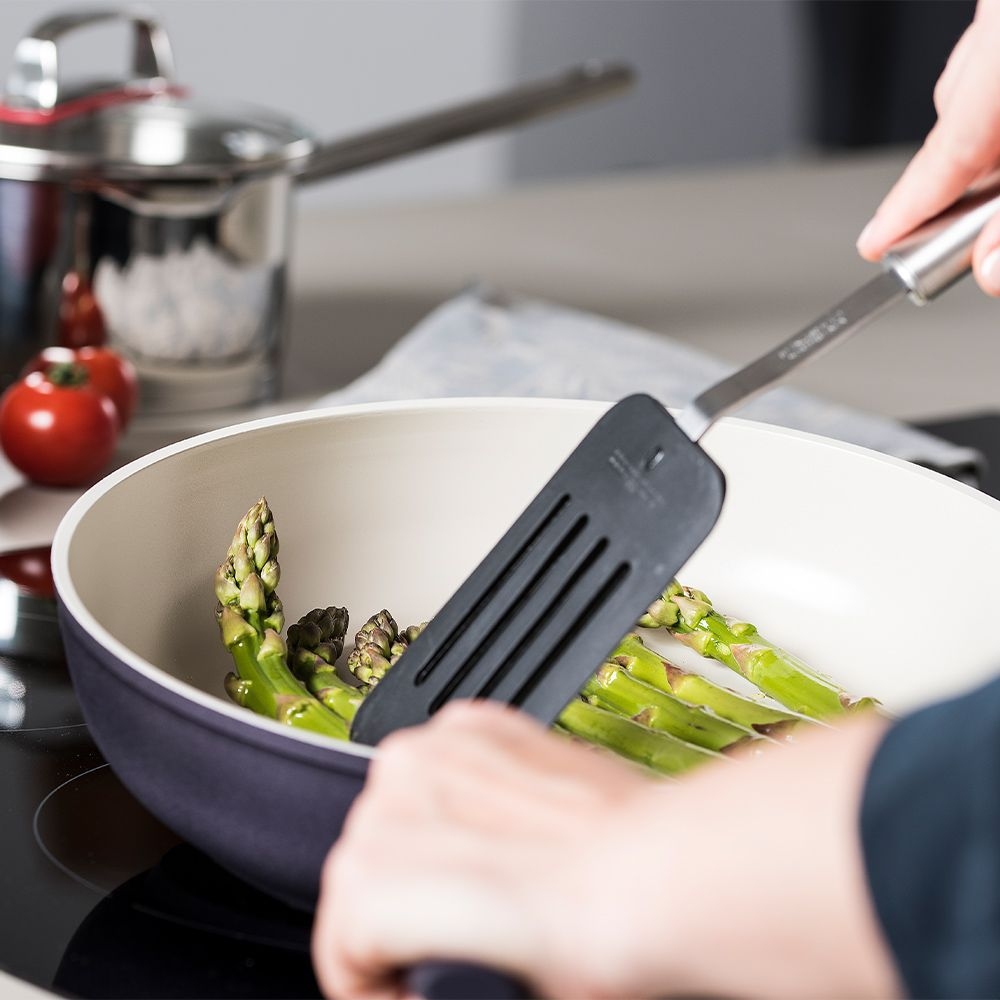 Kelomat - Ersatzgriff für CERA Pfanne INDUKTION 28 cm Kelomat - Ersatzgriff für CERA Pfanne INDUKTION 28 cm