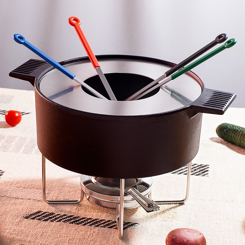 Rundes Gusseisen-Fondue-Set mit Gabeln und Brenner