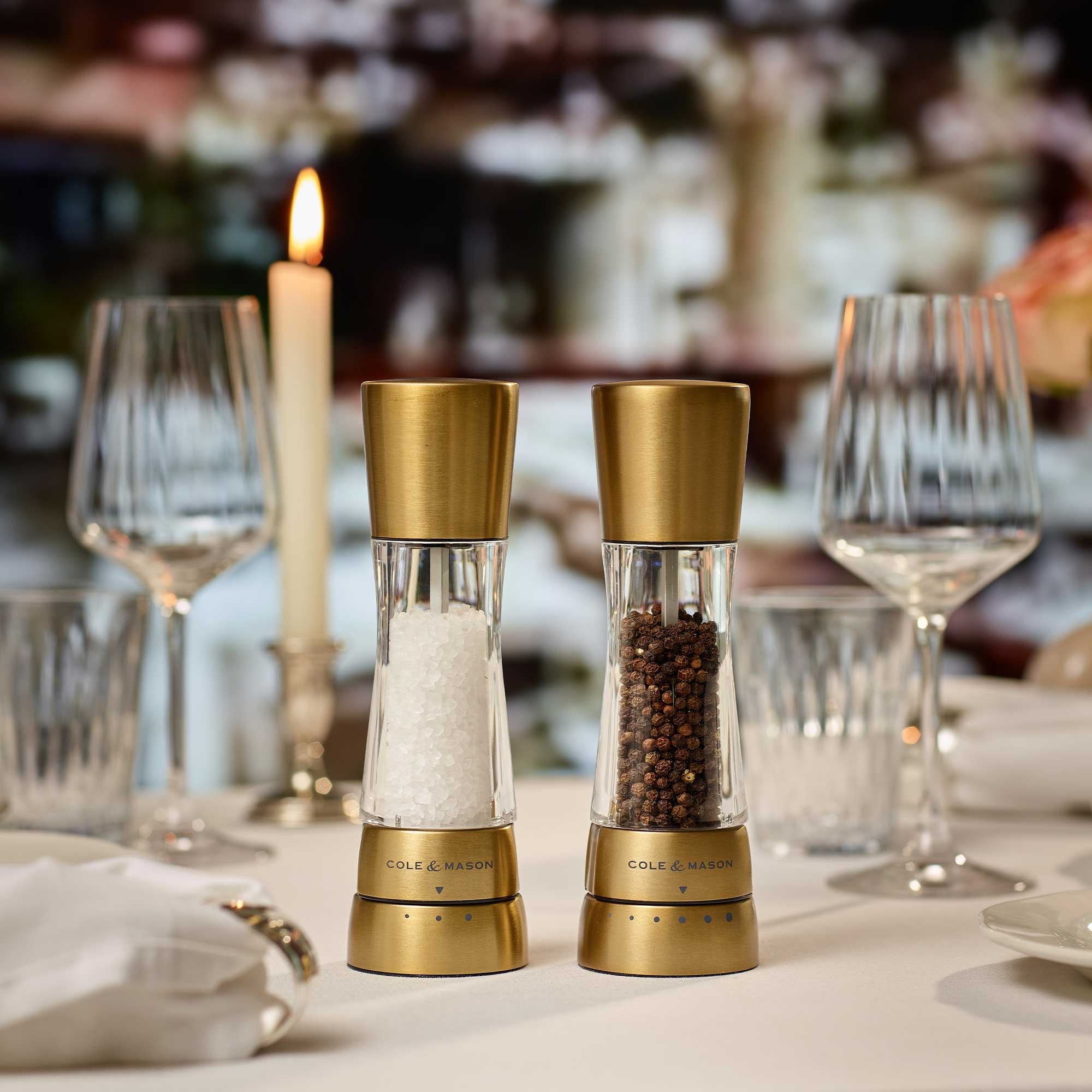 COLE & MASON - Derwent Pepper and Salt Mill Set | Matte Gold