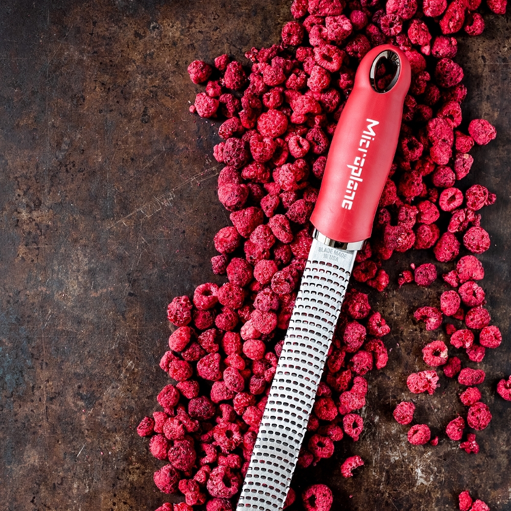 Microplane - Premium Zester-Reibe - Granatapfelrot Microplane - Premium Zester-Reibe - Granatapfelrot