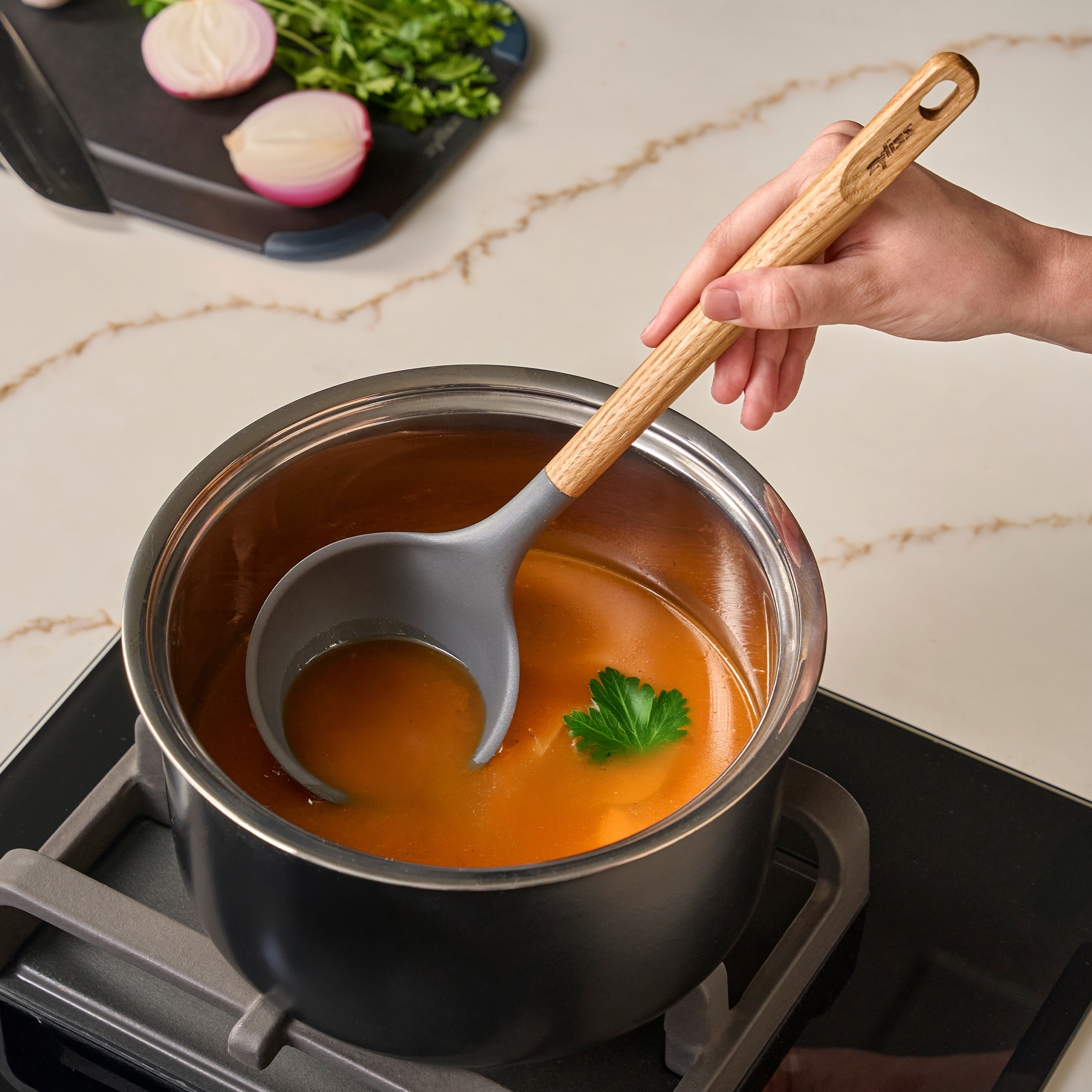 Zyliss - Ladle | Oak Wood