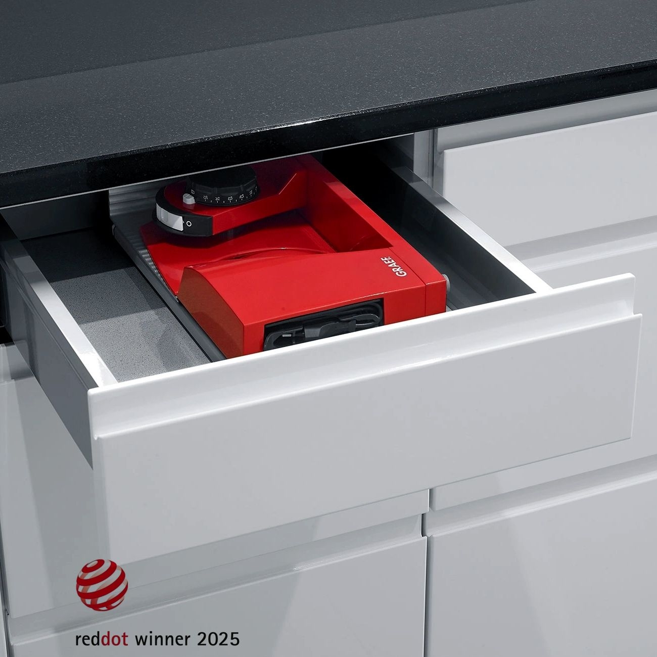 Graef - Foldable slicer Mytiny - serrated blade | Red