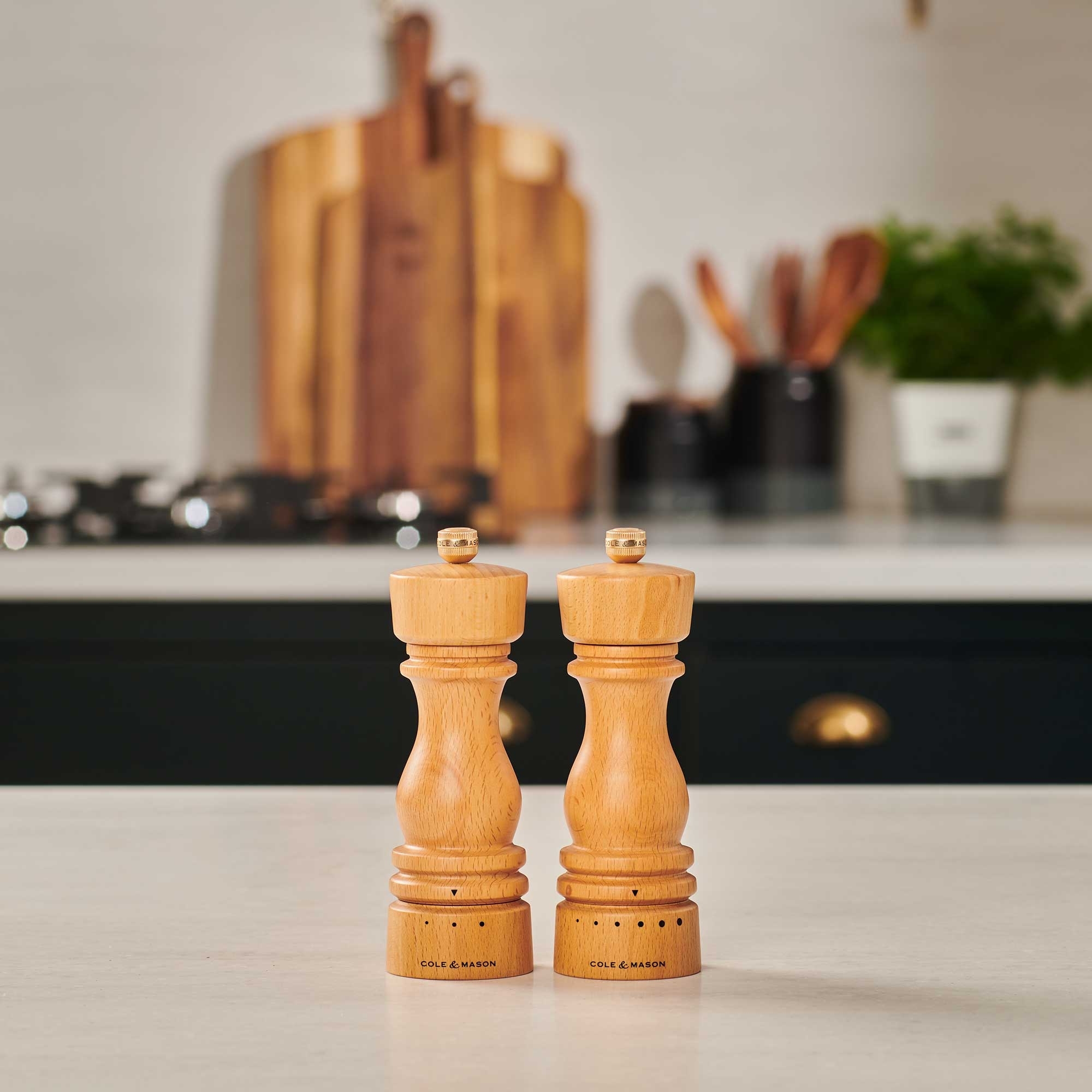 COLE & MASON - London Grind Select Pepper and Salt Mill Set - 18 cm | Nature