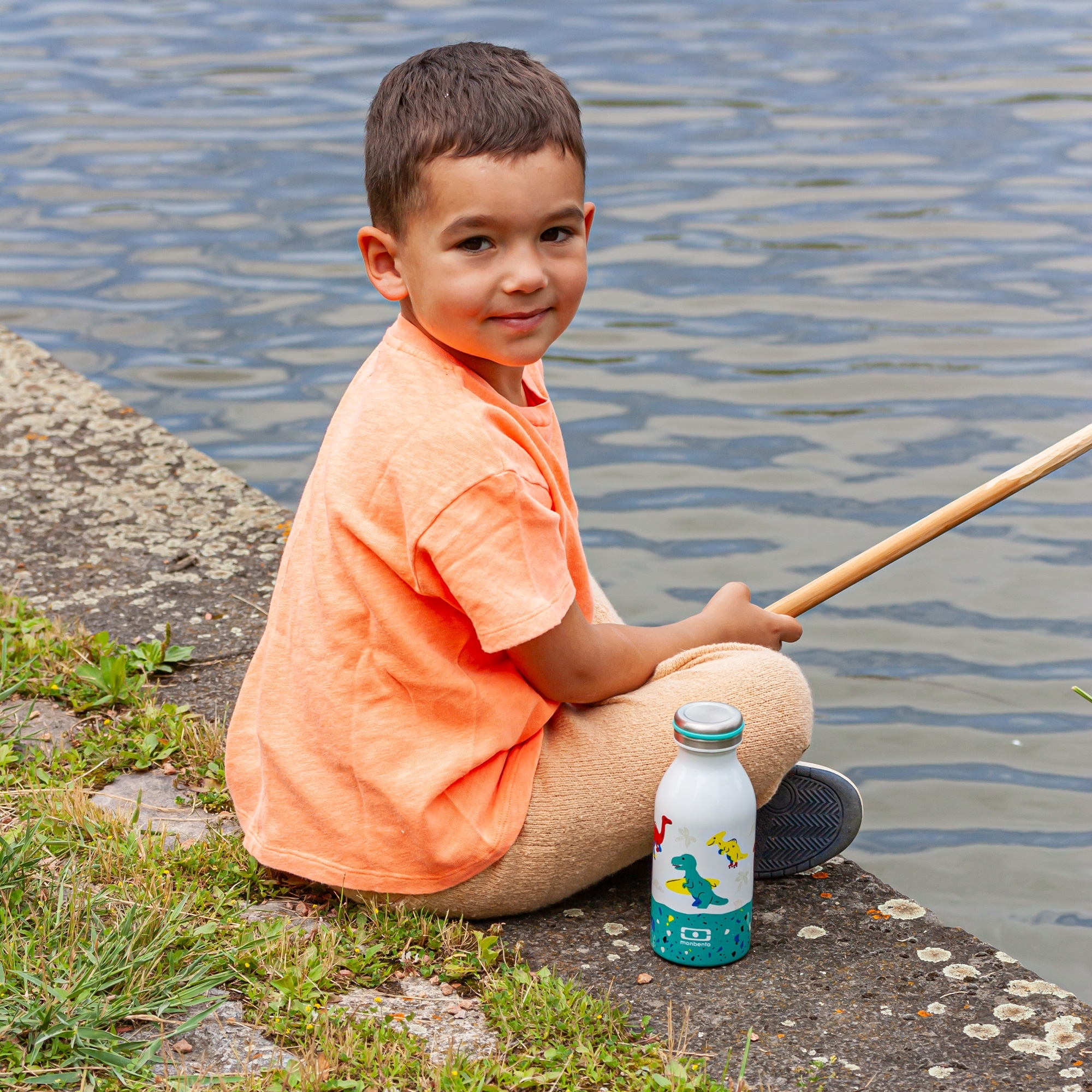 monbento - MB isotherme Trinkflasche Cooly blau Dino monbento - MB isotherme Trinkflasche Cooly blau Dino