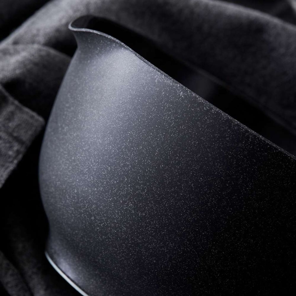 Rosti - Margrethe Mixing Bowl pebble -  750 ml - Pebble Black