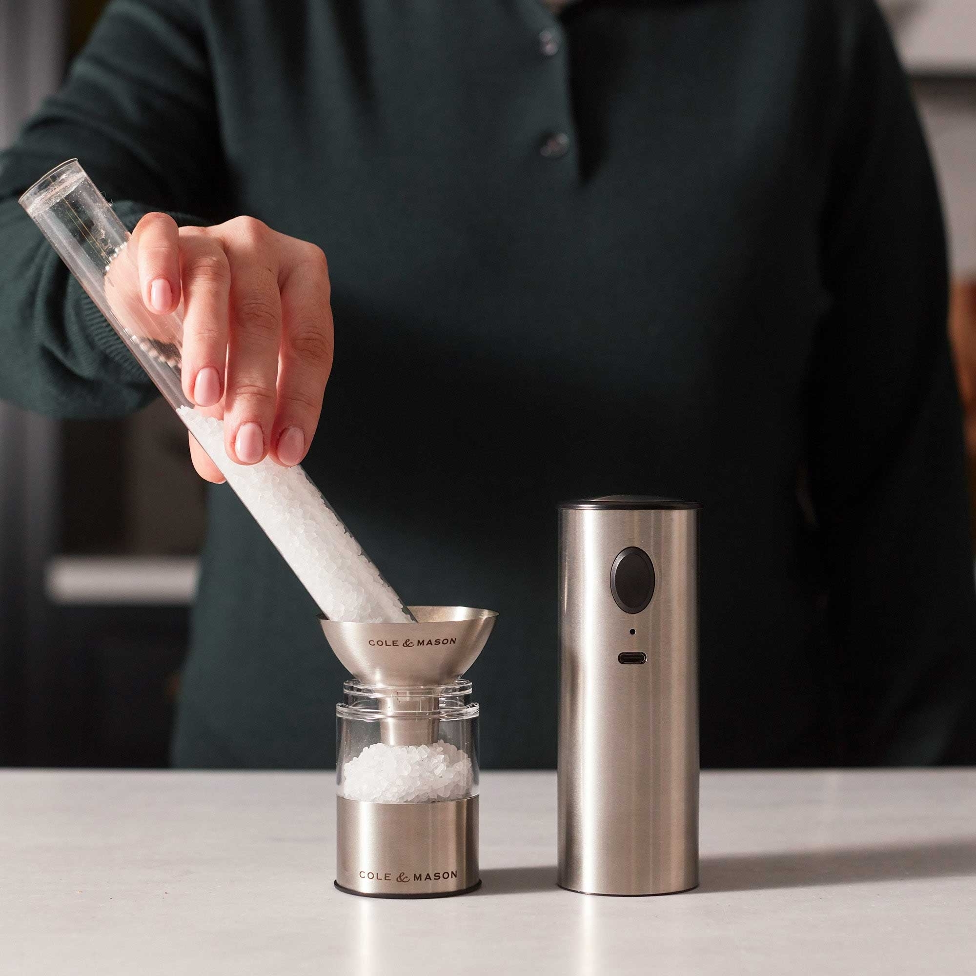 COLE & MASON - Battersea Electric Pepper and Salt Mill Set