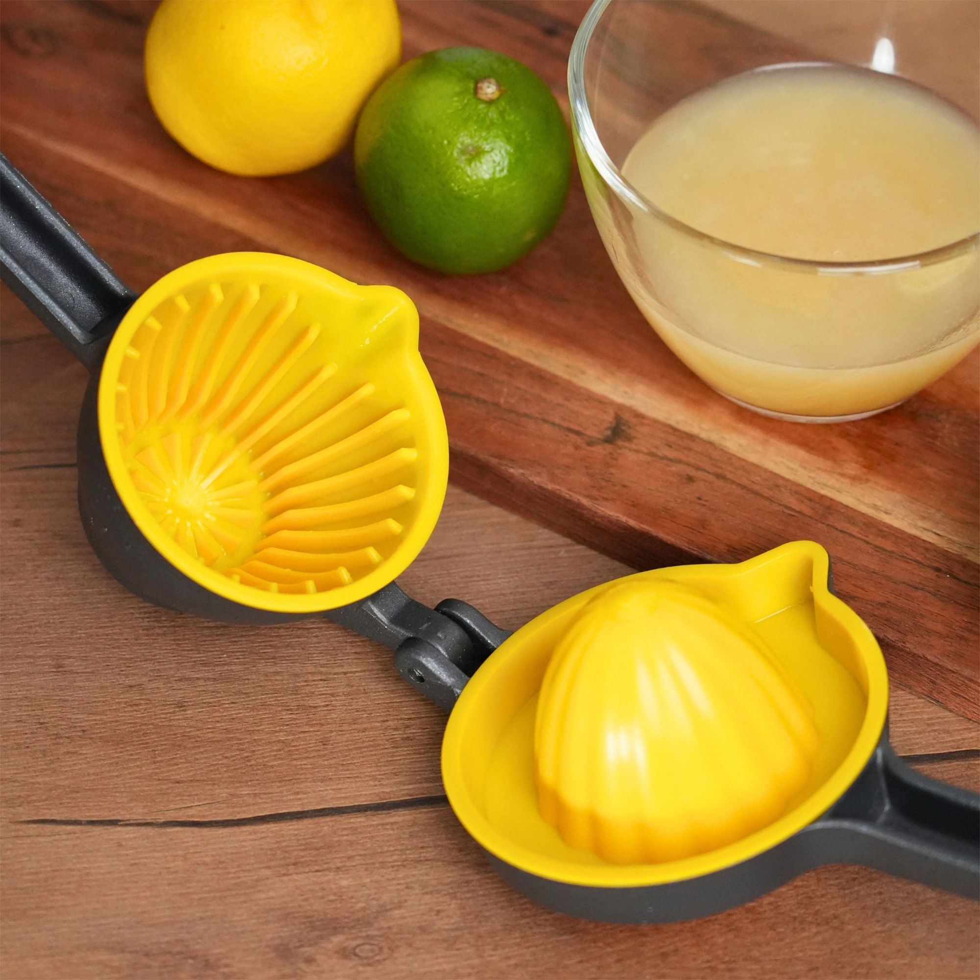 Westmark - Fruit press »Limona« Black Edition