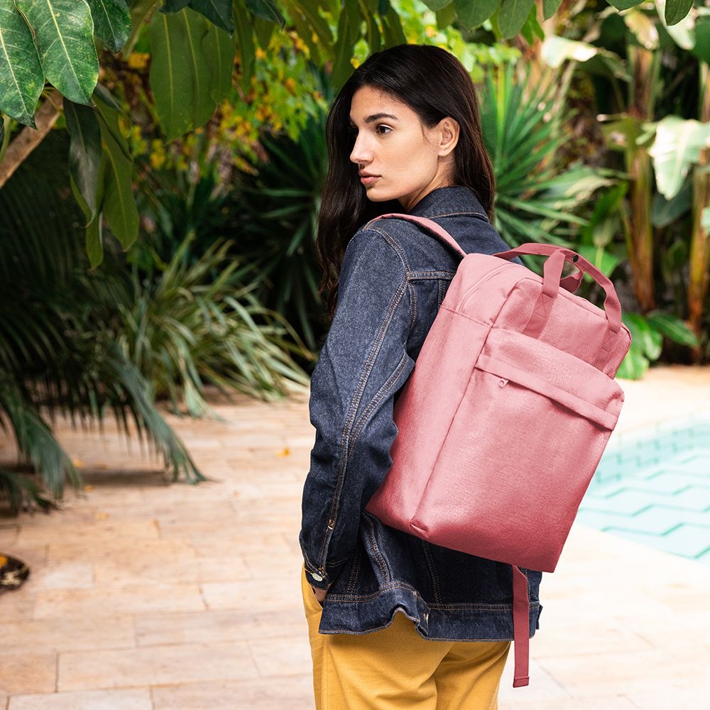 reisenthel - allday backpack m - twist berry reisenthel - allday backpack m - twist berry