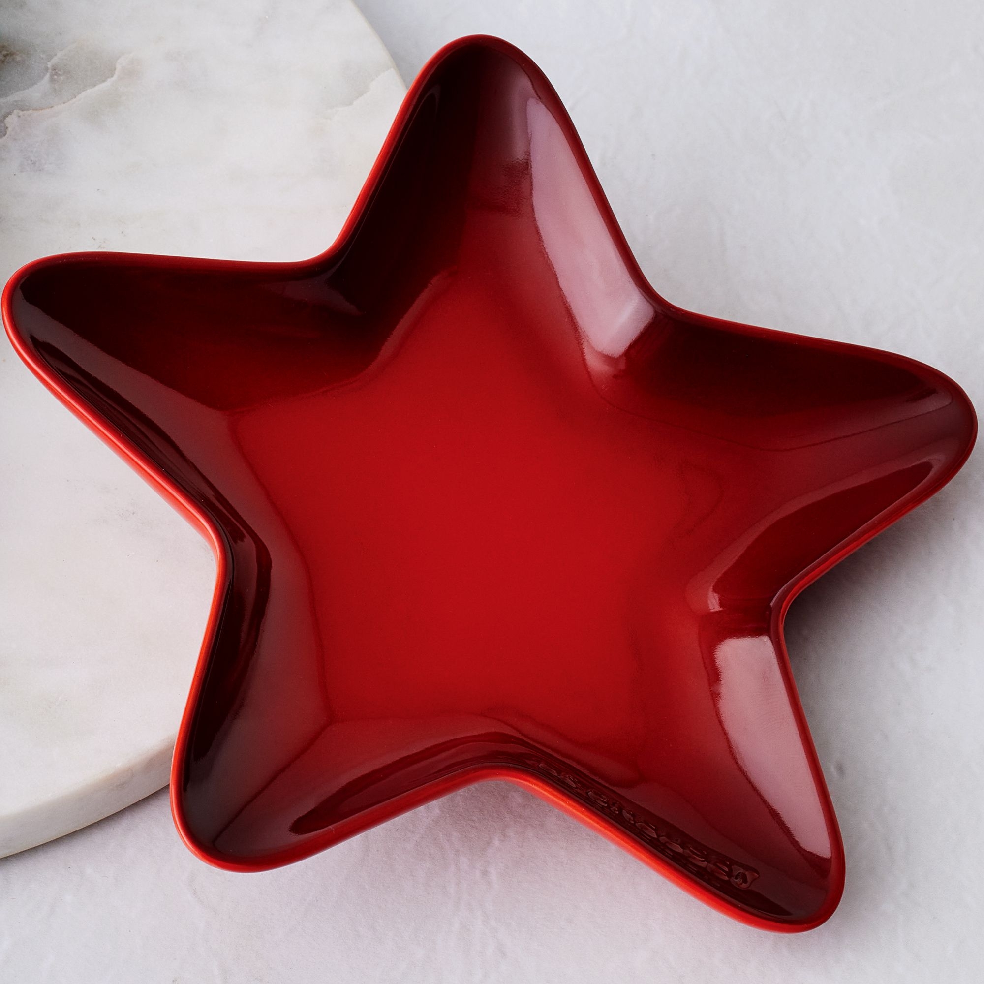 Le Creuset - Teller Stern - 20 cm - kirschrot Le Creuset - Teller Stern - 20 cm - kirschrot