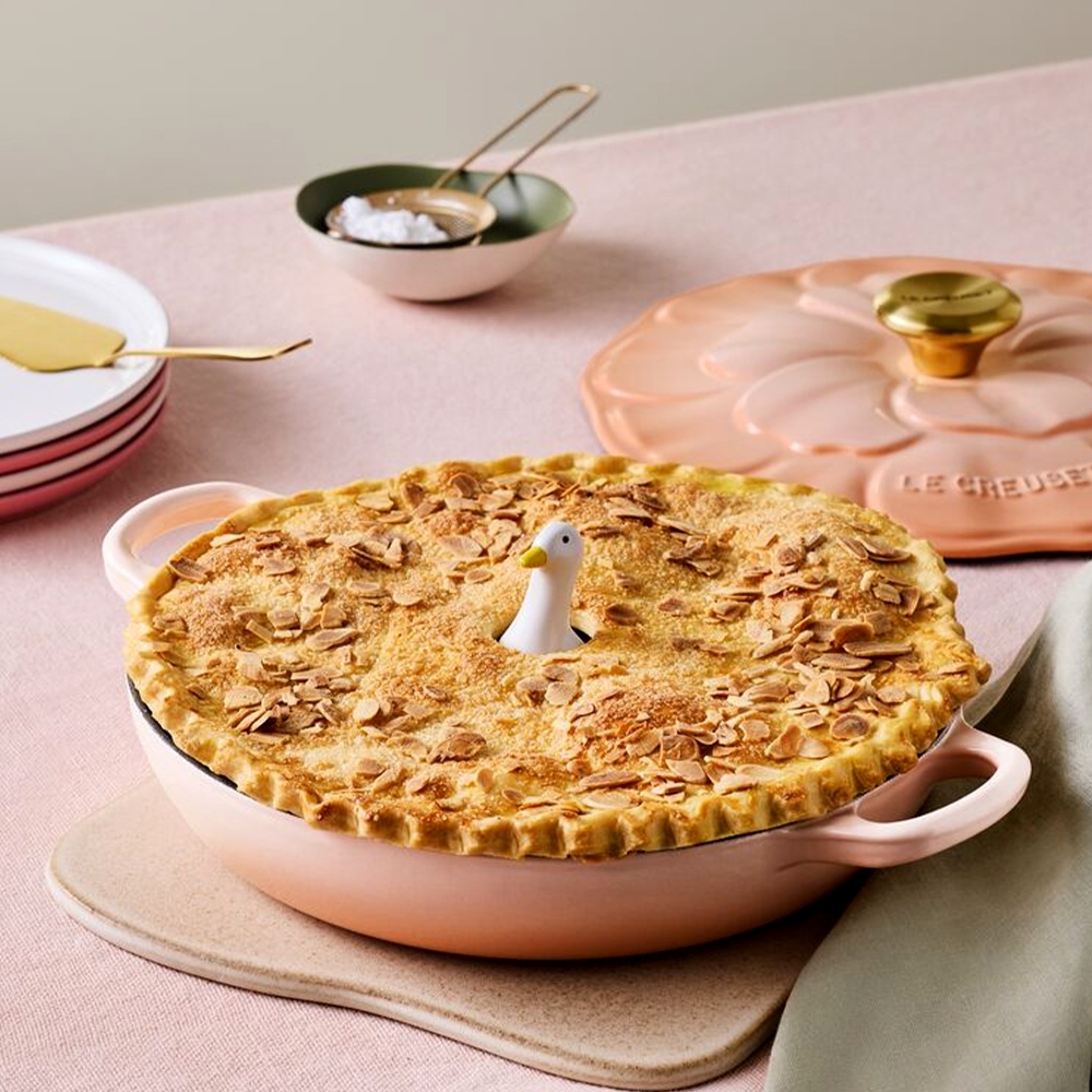 Le Creuset - Duck-shaped pastry funnel