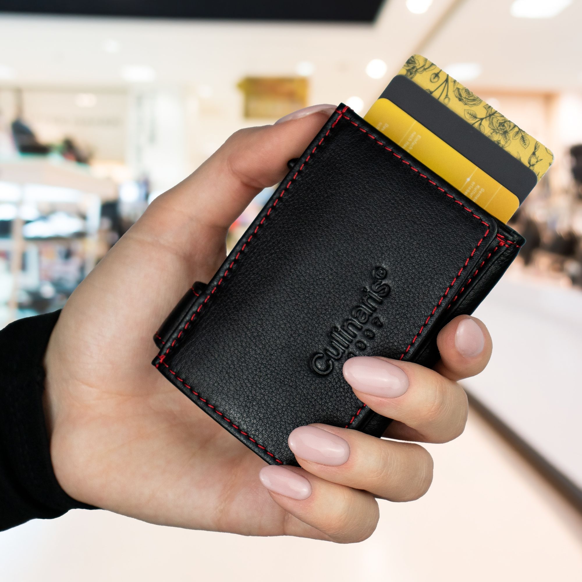 Card Case with Coin Pocket, black-red | Culinaris
