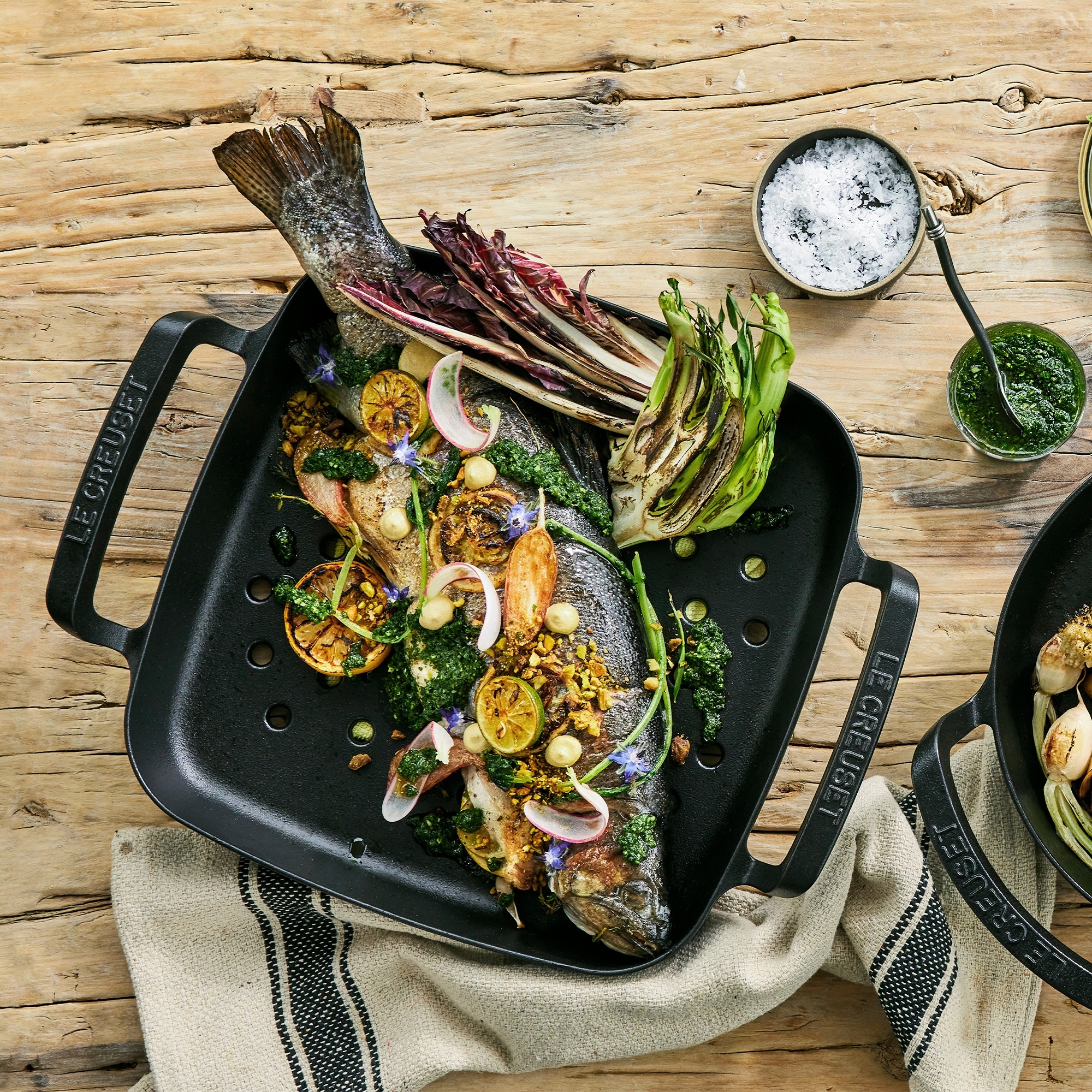 Le Creuset - Grill basket square 30 cm - black matt - BBQ Outdoor Le Creuset - Grill basket square 30 cm - black matt - BBQ Outdoor