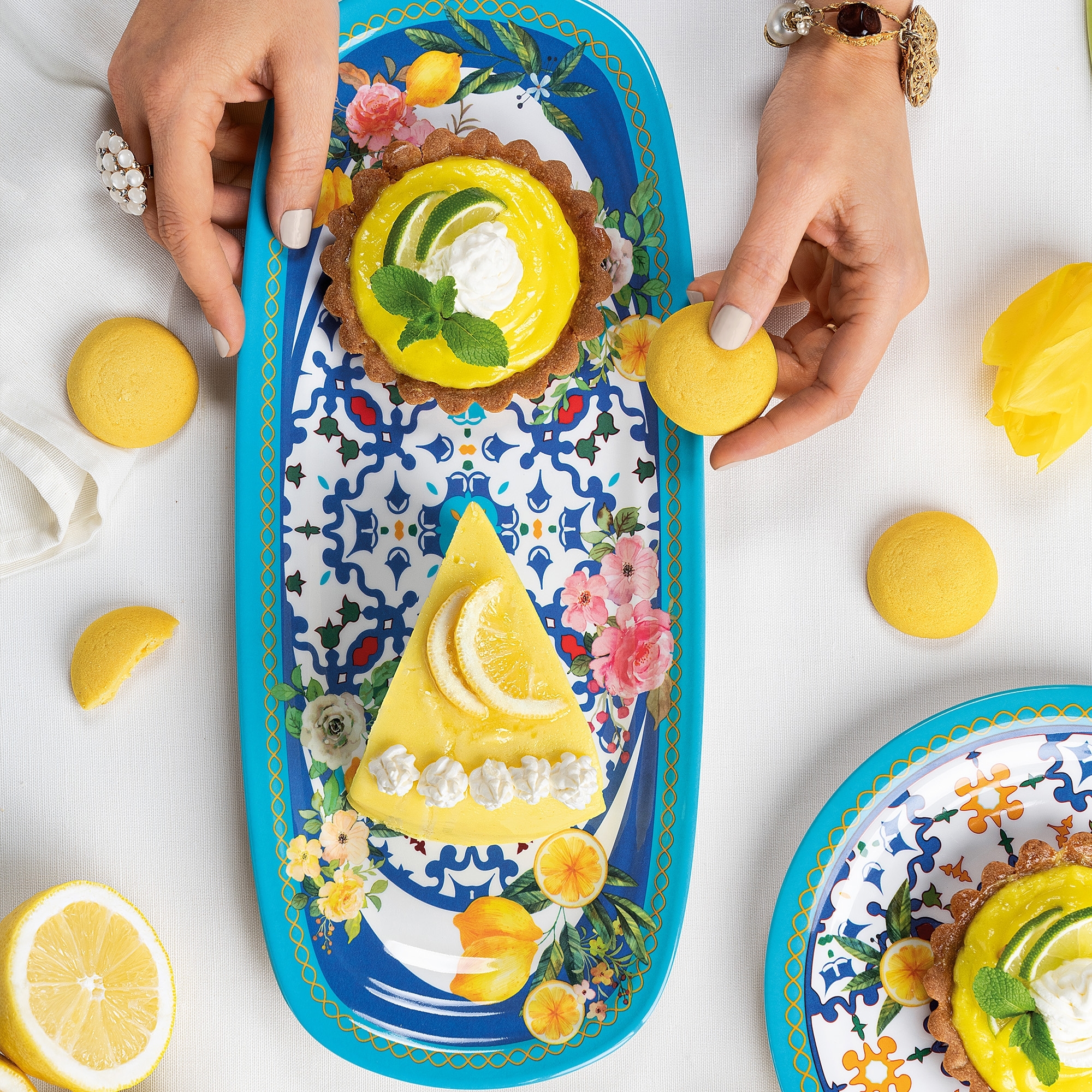 Guzzini - Serving bowl small 'Flower&Lemon'