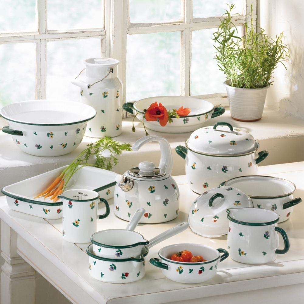 Riess COUNTRY - Gmundner scattered flowers - Beaked pot Riess COUNTRY - Gmundner scattered flowers - Beaked pot