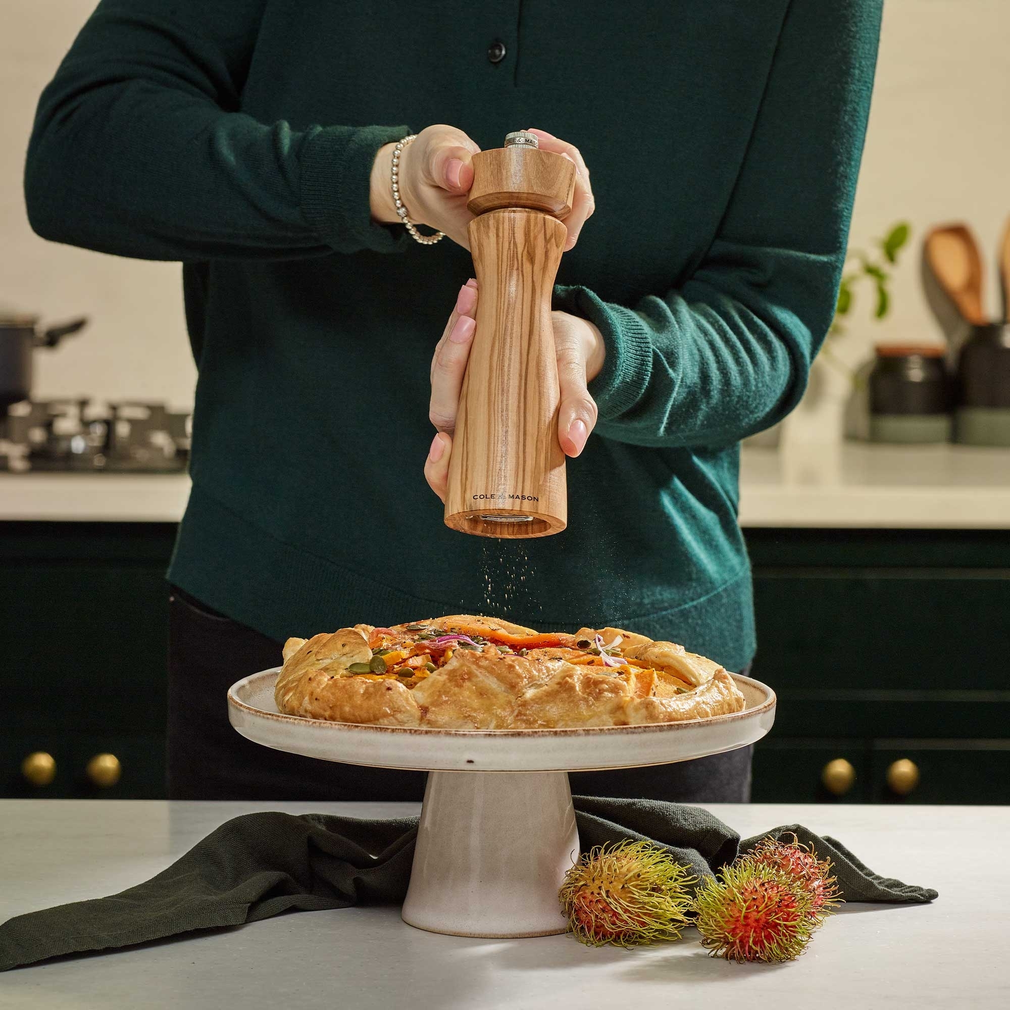 COLE & MASON - Portobello Salt Mill | Olive Wood
