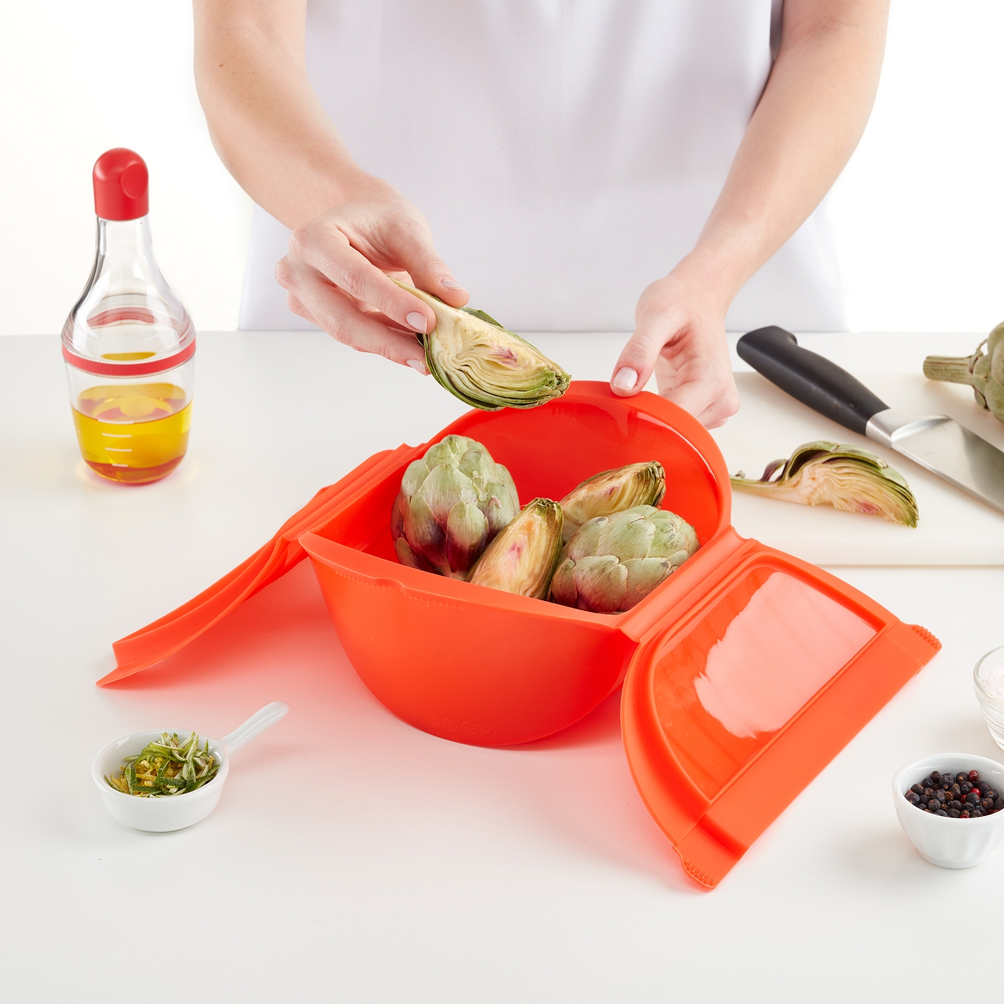 Lékué - Tiefer Mikrowellen-Dampfgarer mit Ablage, 3-4 P. rot