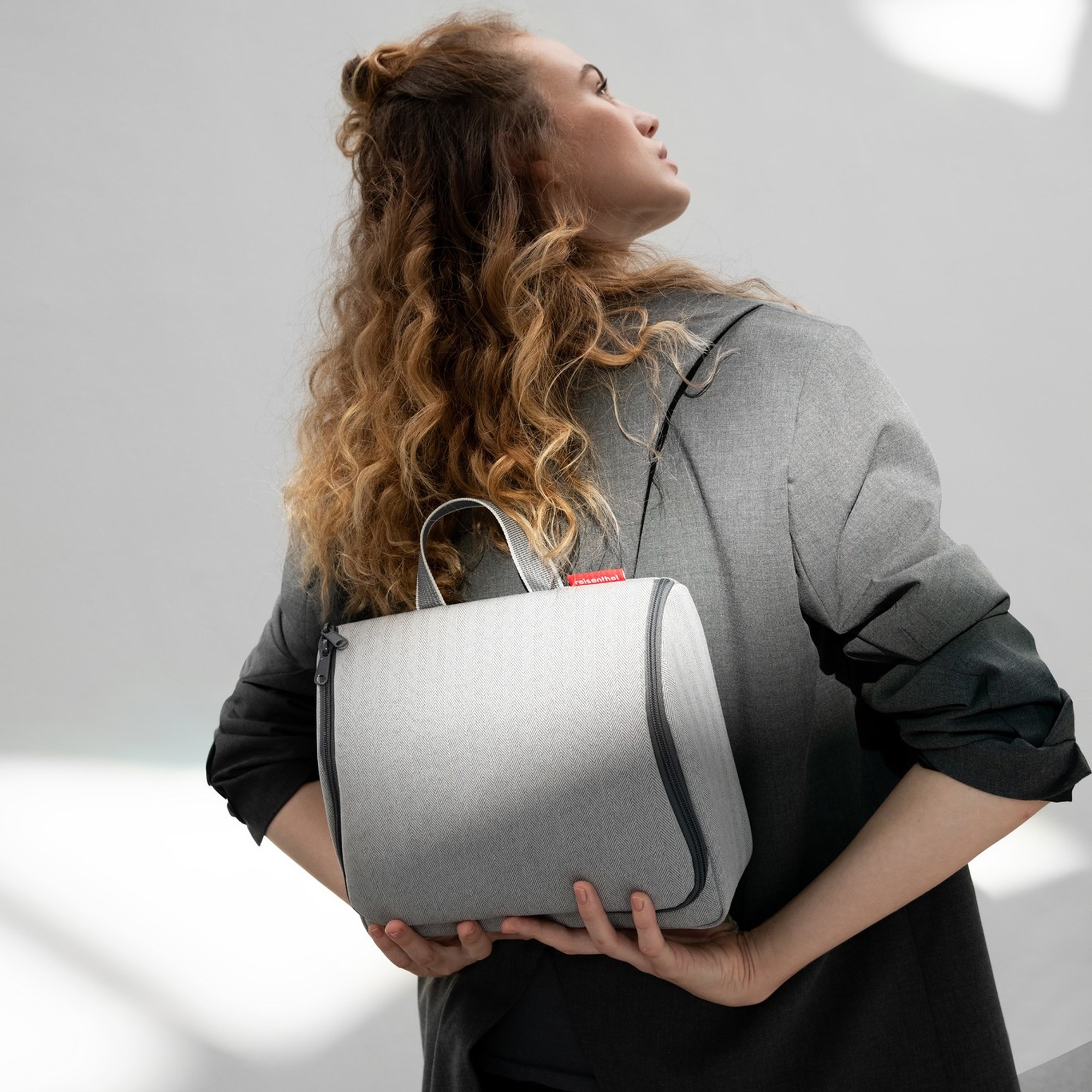 reisenthel - toiletbag XL - herringbone grey reisenthel - toiletbag XL - herringbone grey