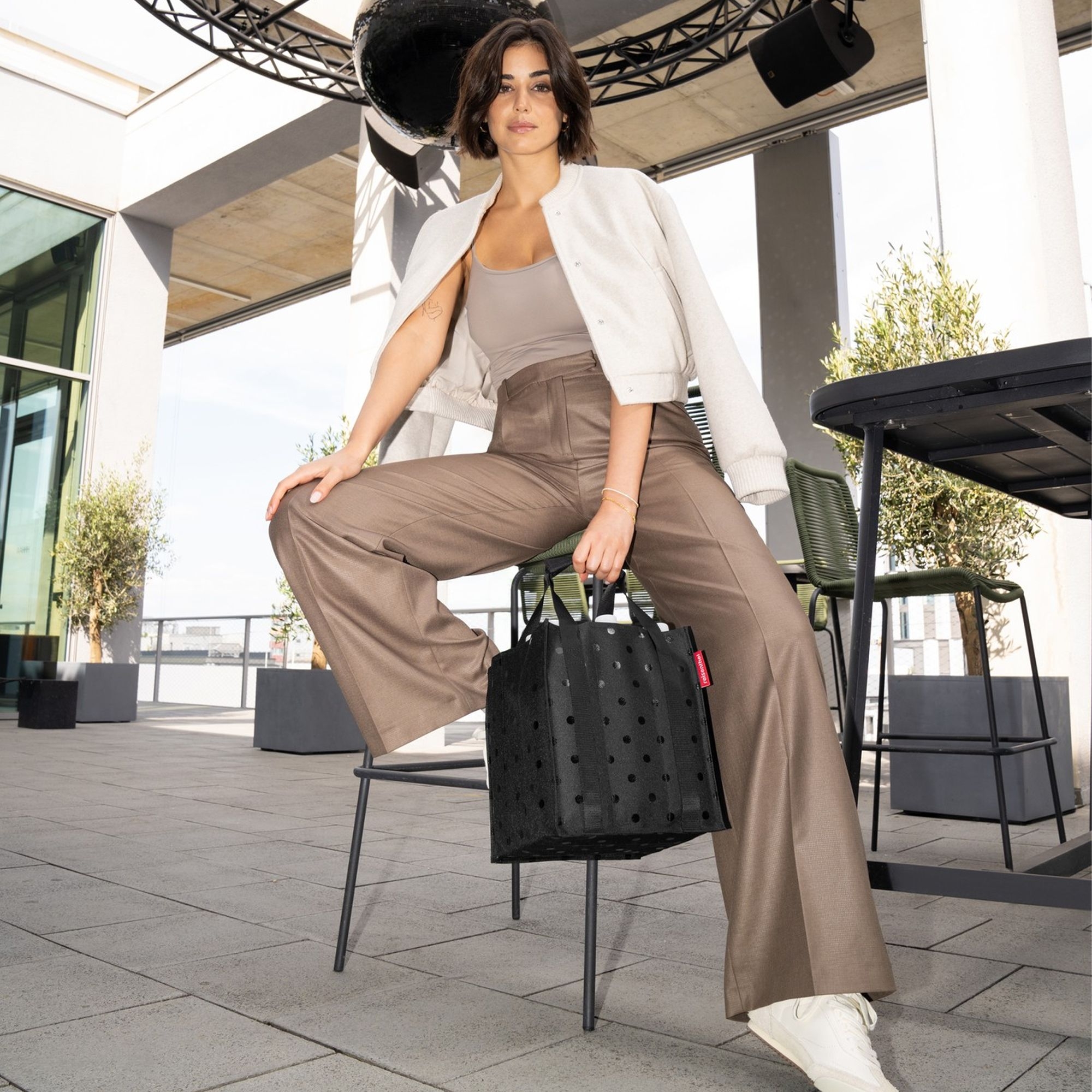 reisenthel - bottlebag - glossy dots black reisenthel - bottlebag - glossy dots black