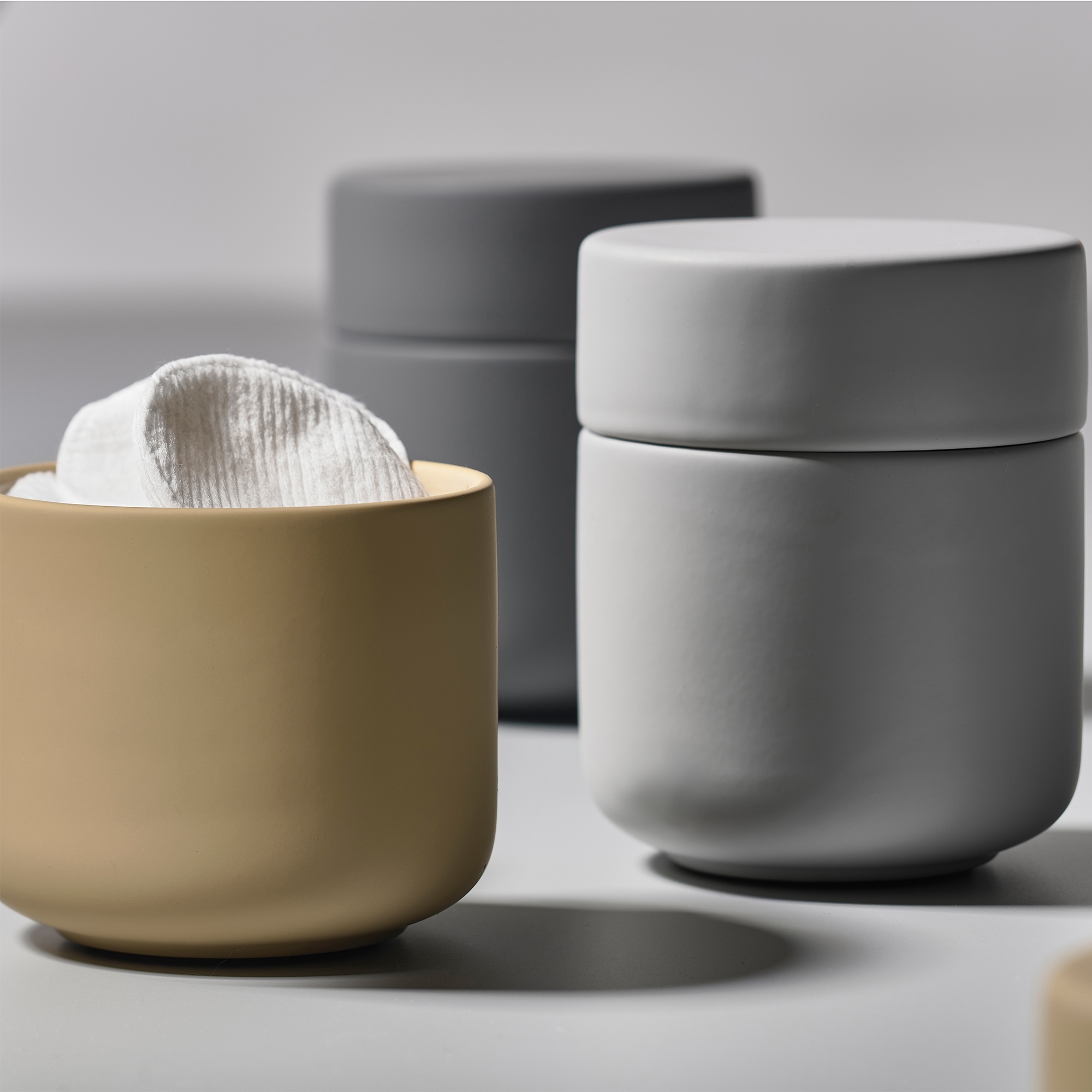 Zone - Ume Jar with Lid - Black