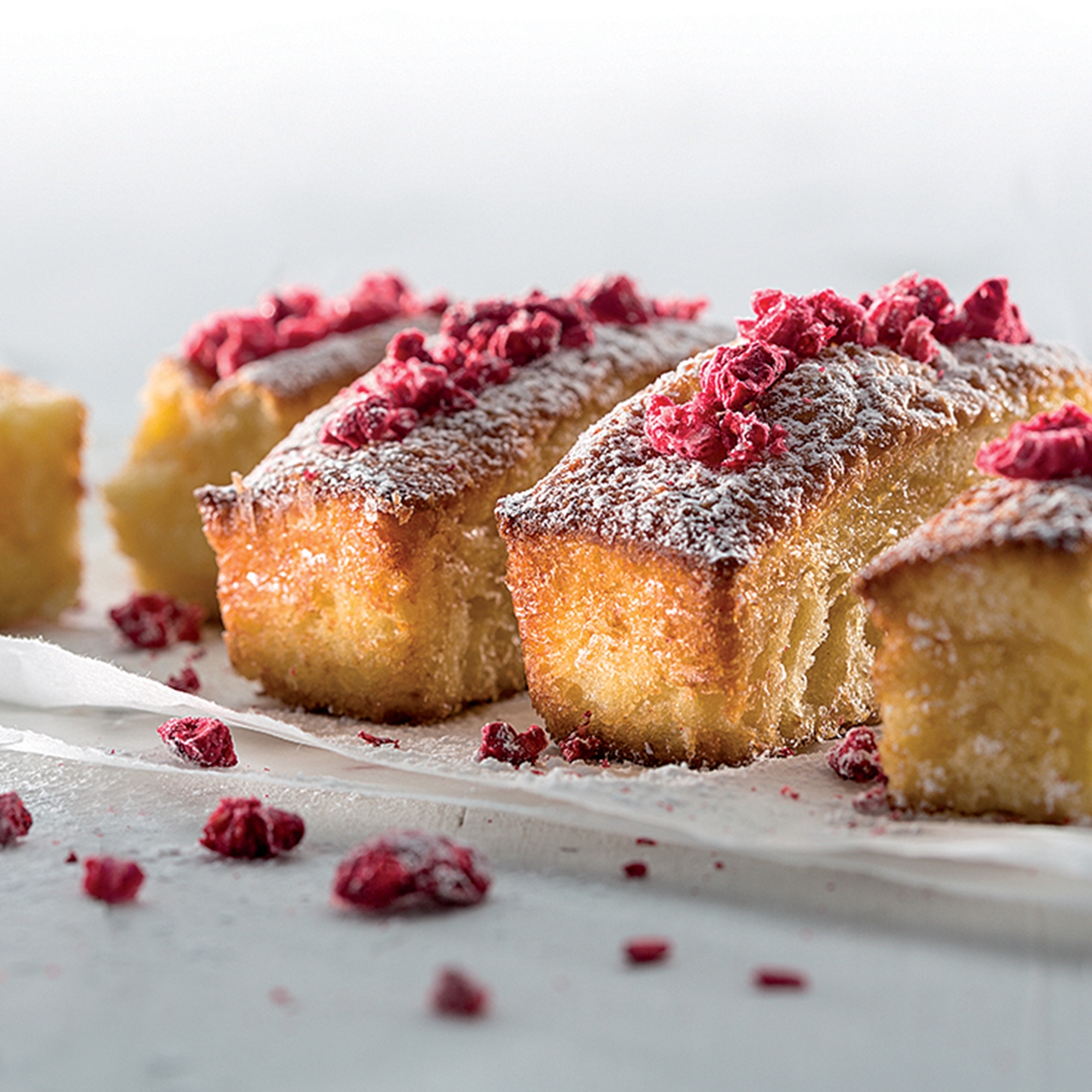 Lékué - Small cake silicone baking mold, 9 cavities Lékué - Small cake silicone baking mold, 9 cavities