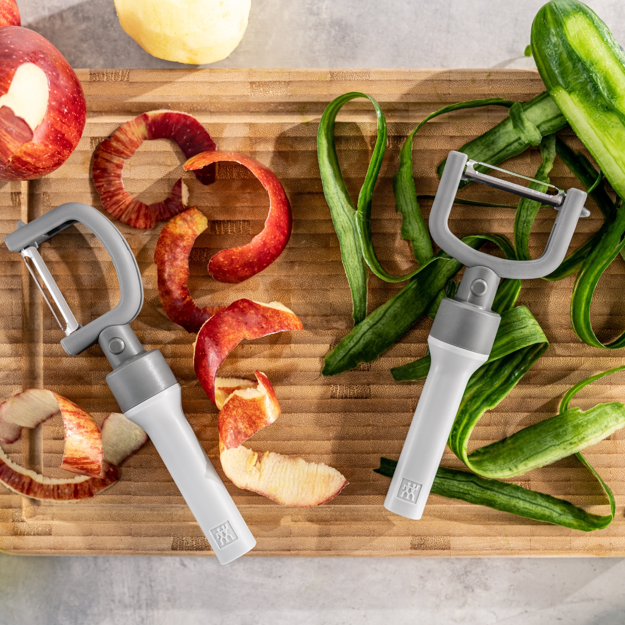 ZWILLING - 2-in-1 Peeler | Z-Cut | Grey