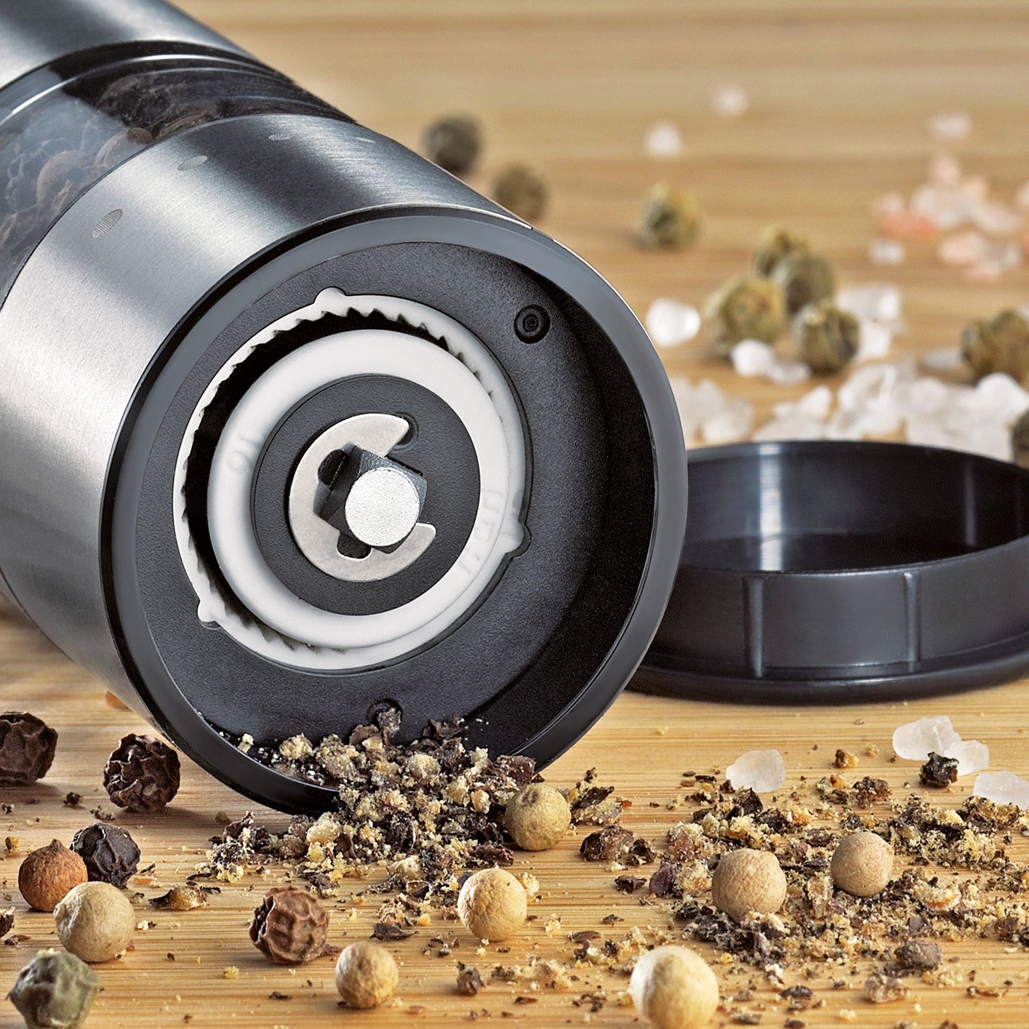 Zassenhaus - Pepper mill KÖLN - electric 14cm stainless steel Zassenhaus - Pepper mill KÖLN - electric 14cm stainless steel