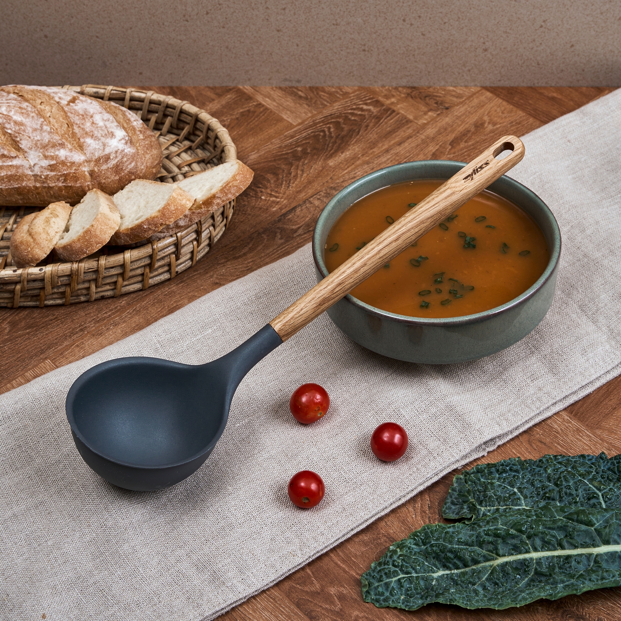 Zyliss - Ladle | Oak Wood