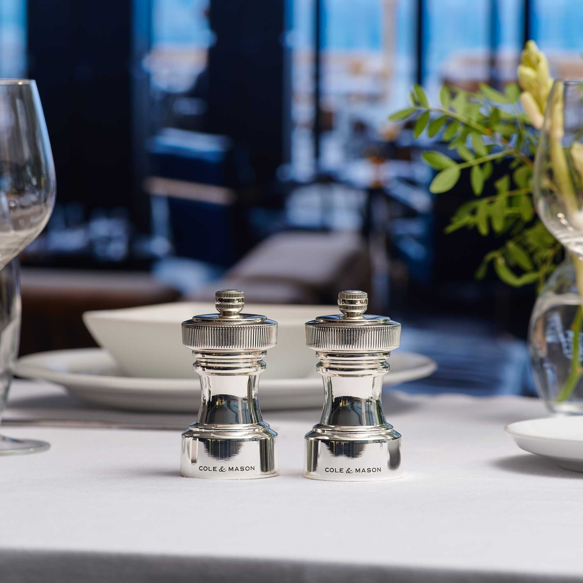 COLE & MASON - Hoxton Pepper und Salt Mill Set | Silver Plated